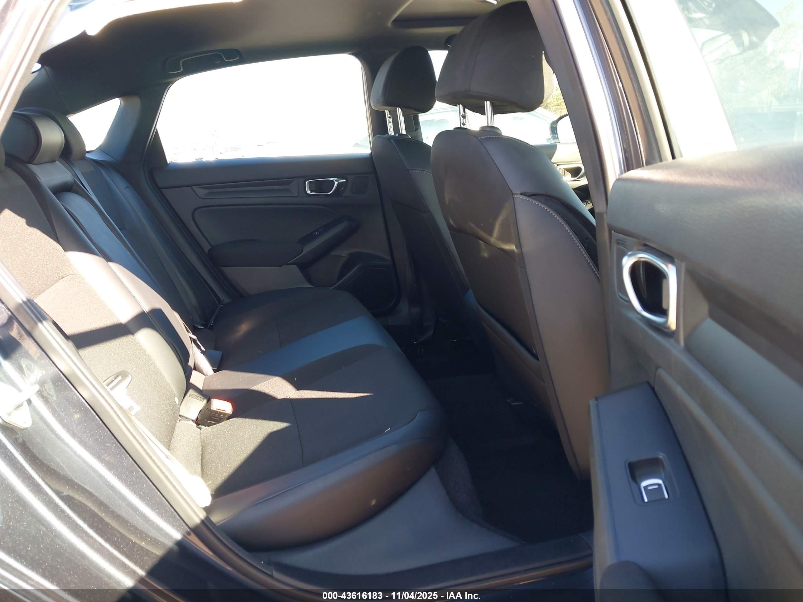 HONDA CIVIC image 8