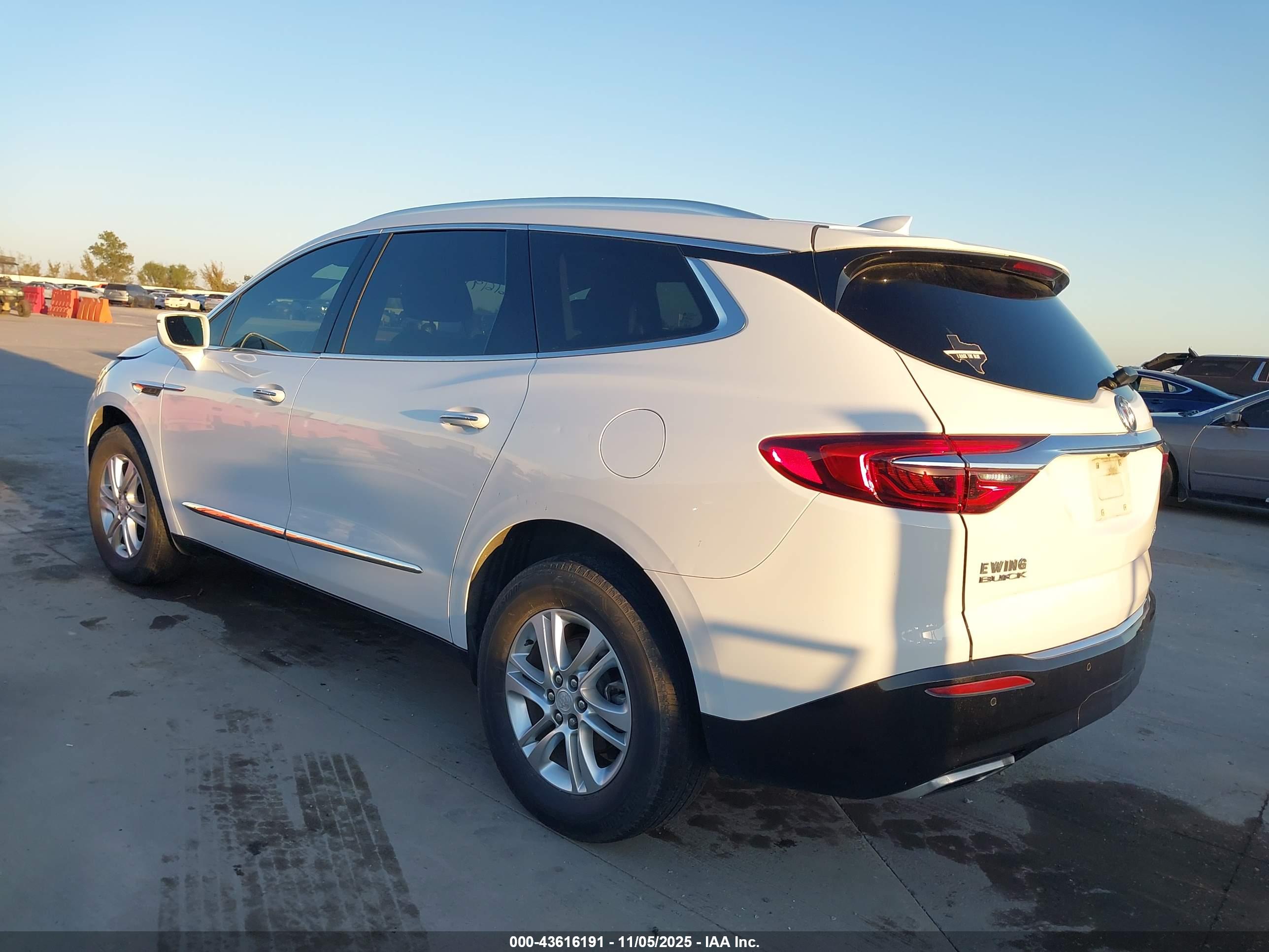 BUICK ENCLAVE image 3