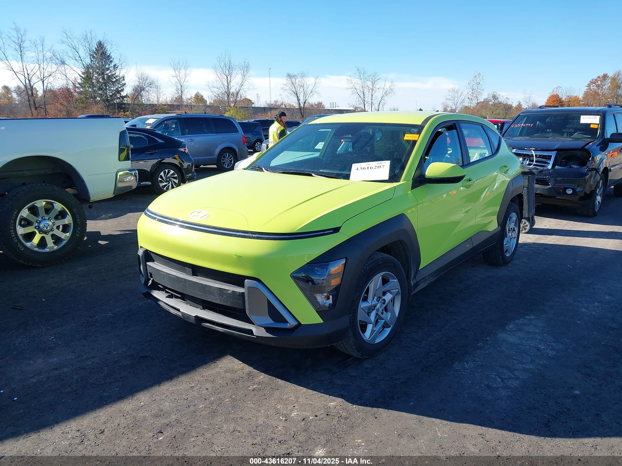 HYUNDAI KONA image 2