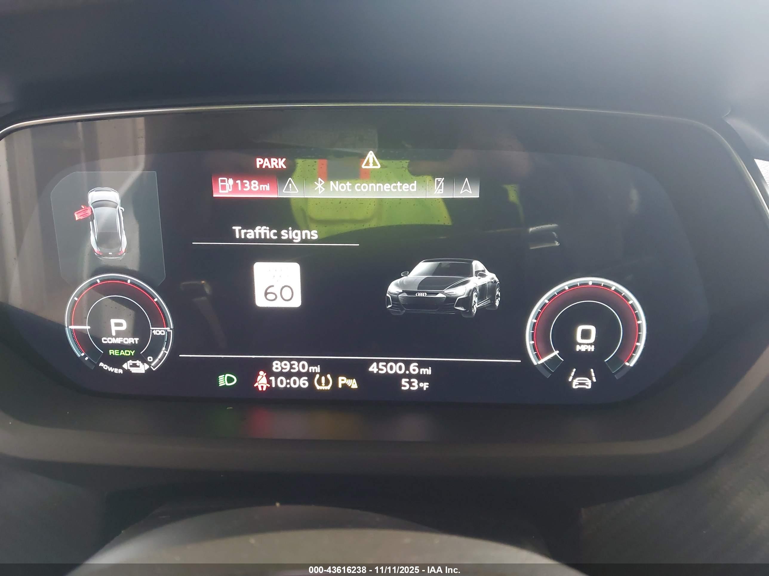AUDI E-TRON image 7