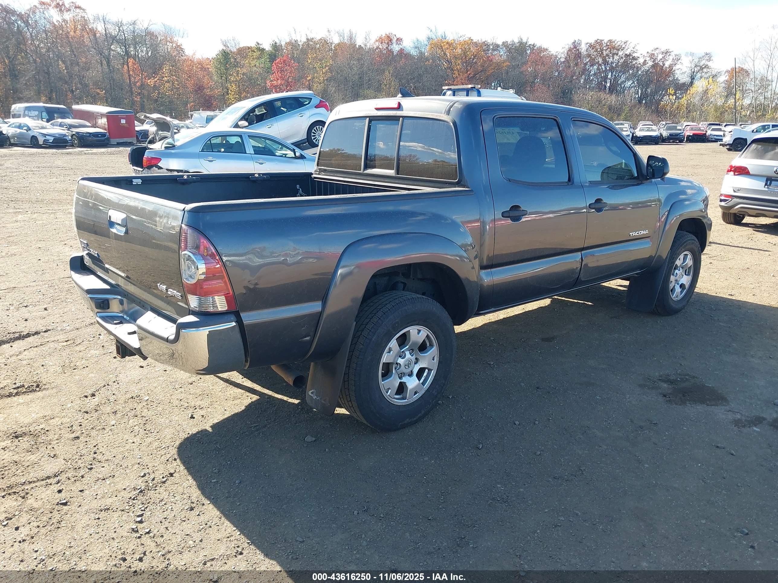 TOYOTA TACOMA image 4