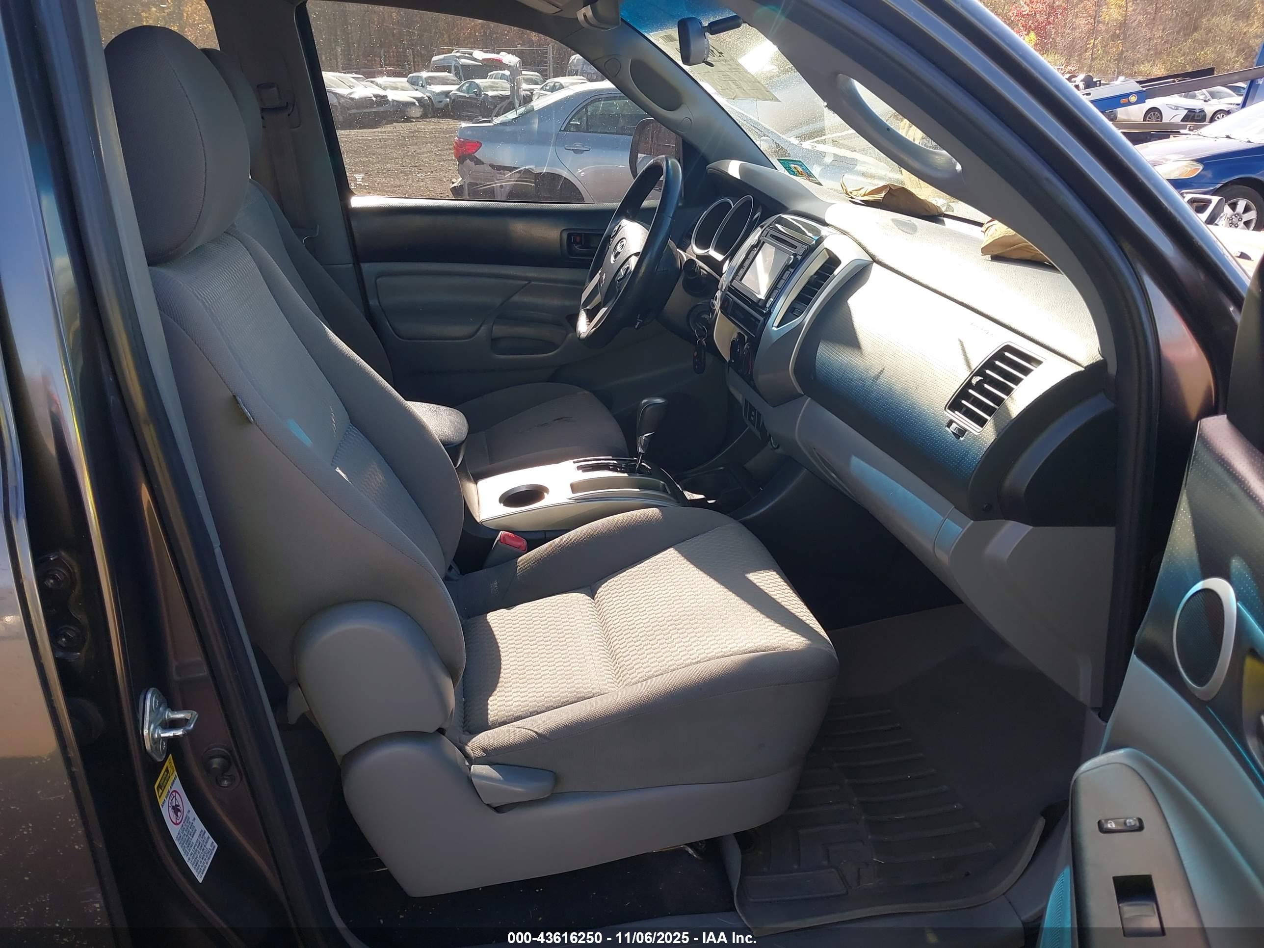 TOYOTA TACOMA image 5