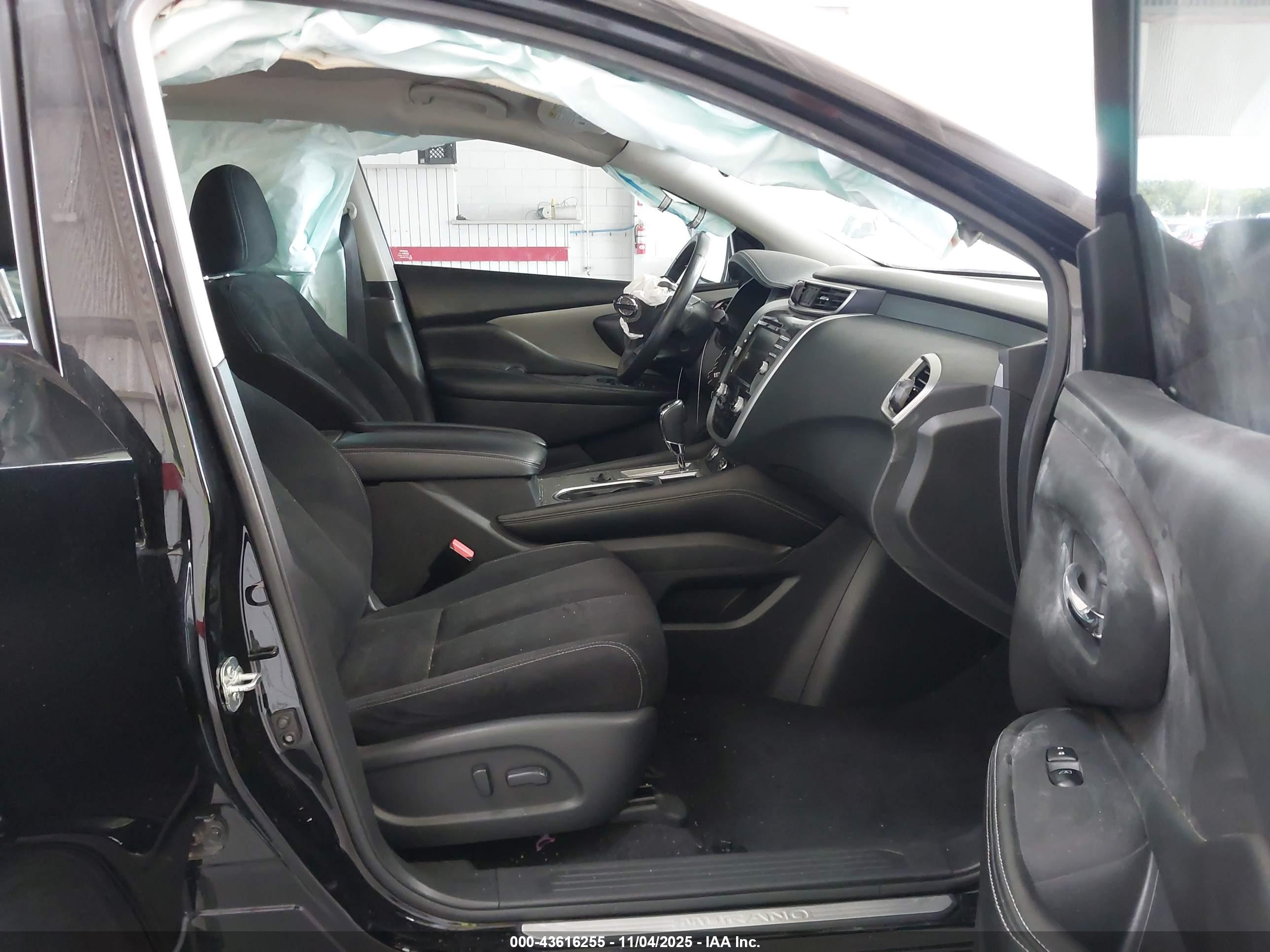 NISSAN MURANO image 5