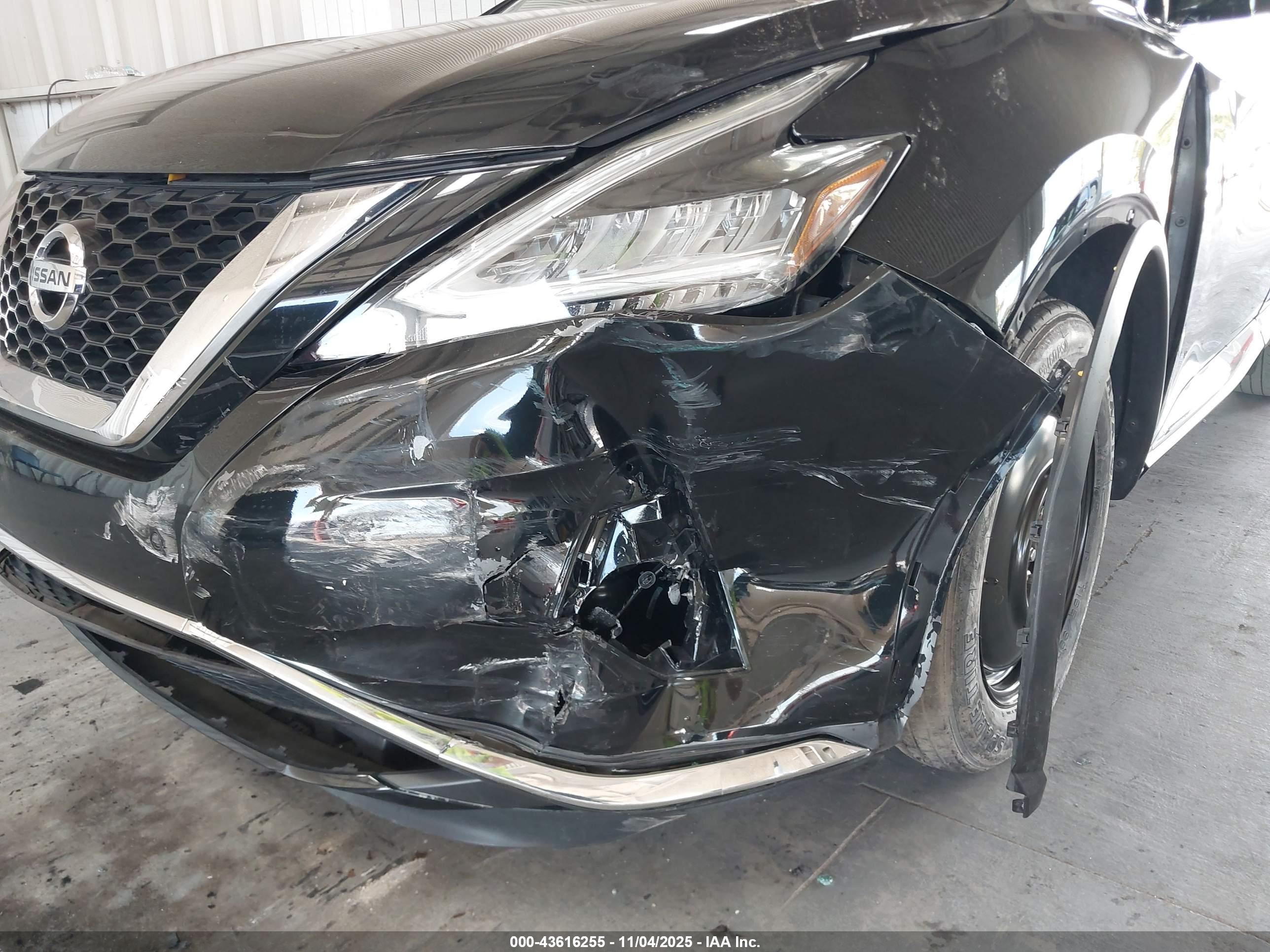 NISSAN MURANO image 6