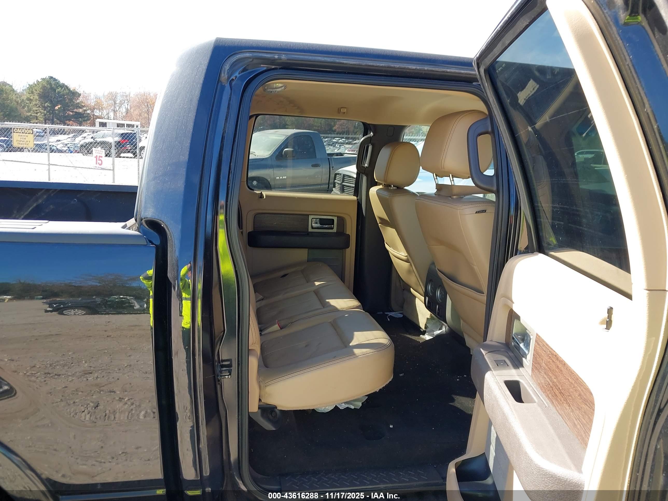 FORD F-150 image 8