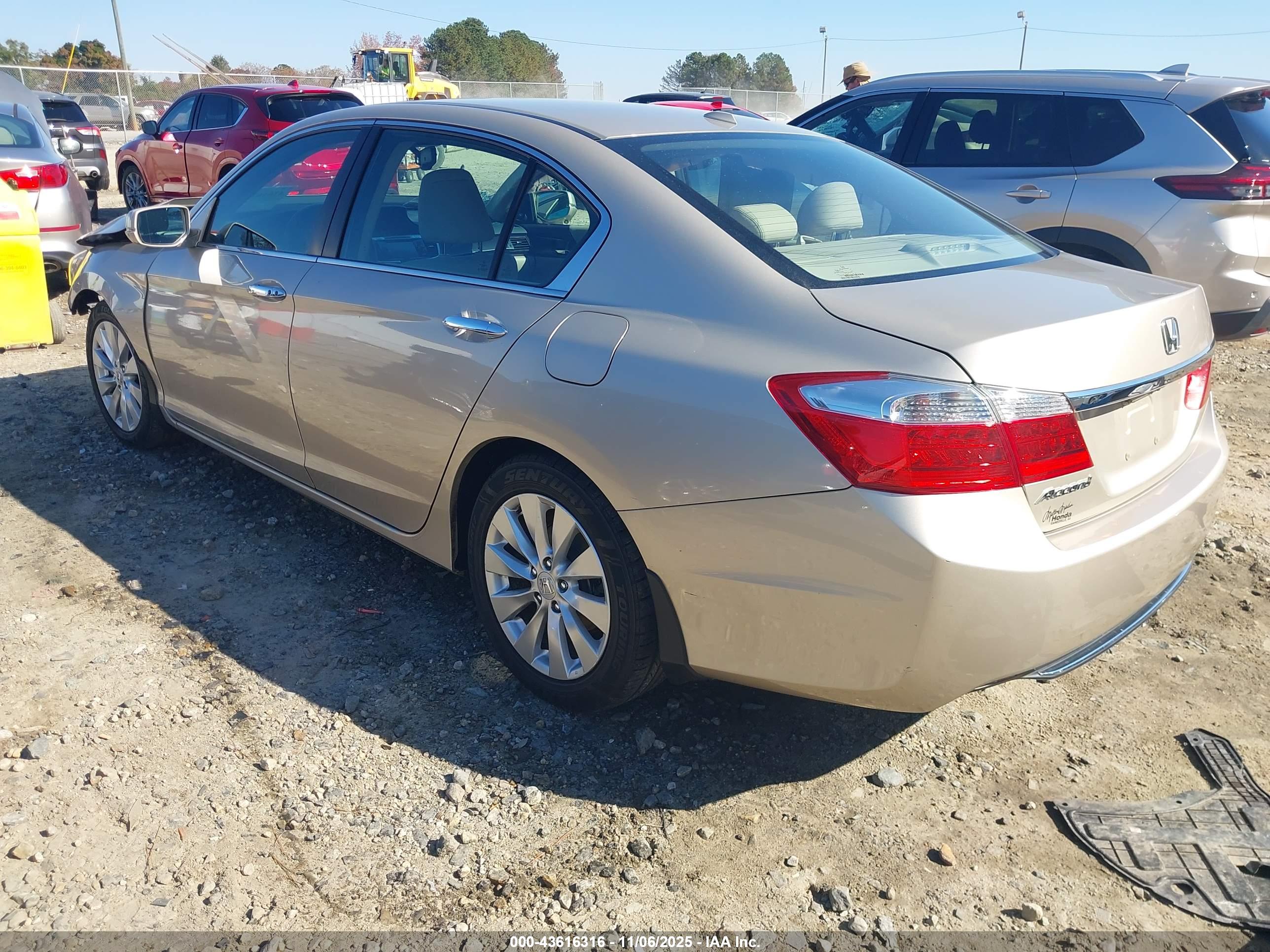HONDA ACCORD image 3