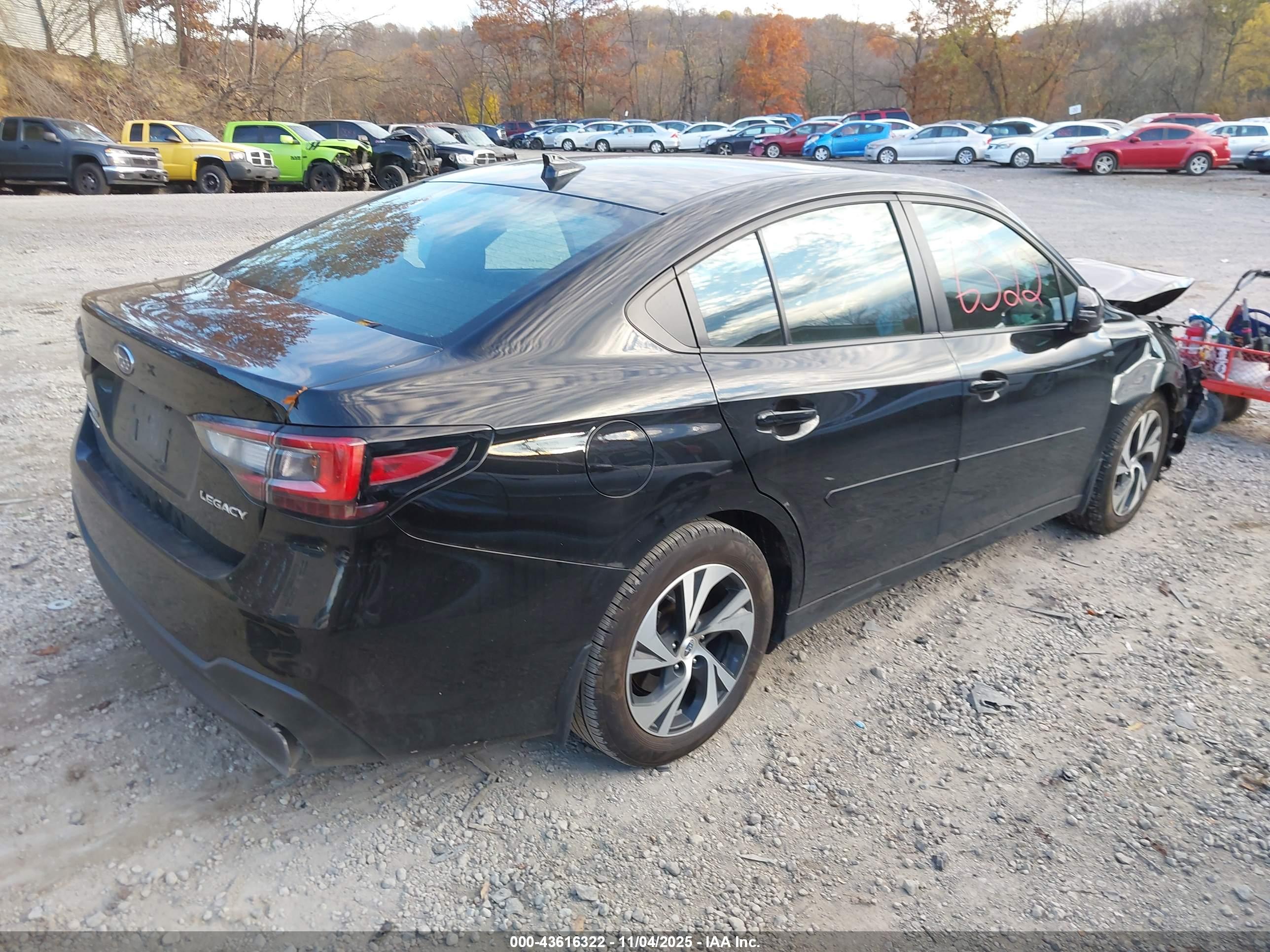 SUBARU LEGACY image 4