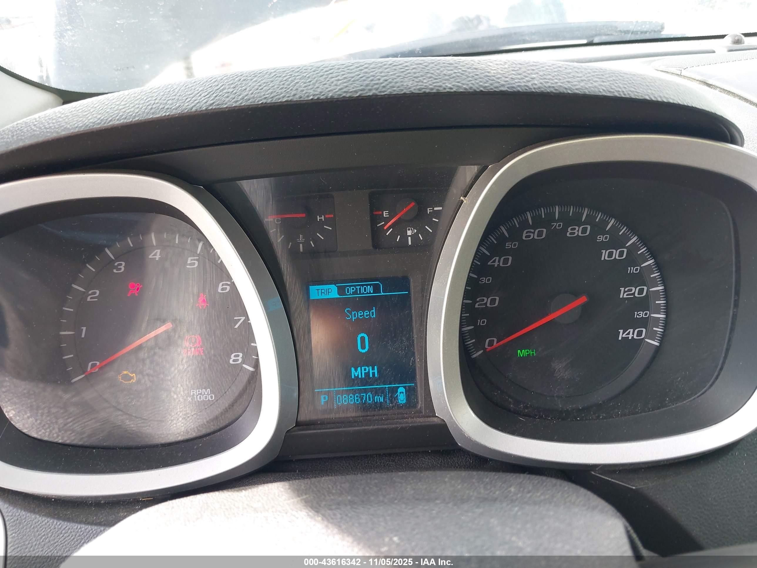 CHEVROLET EQUINOX image 7