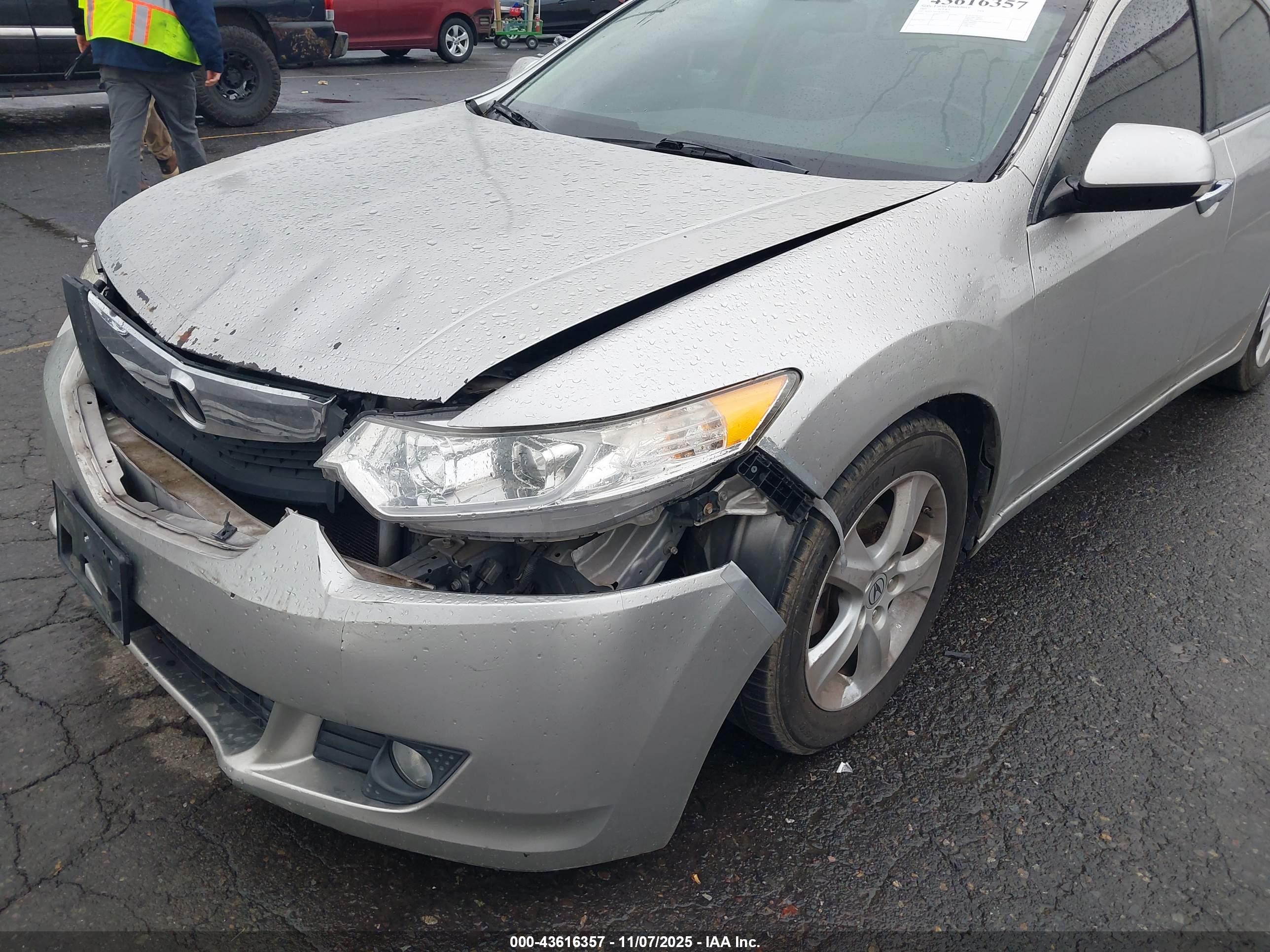 ACURA TSX image 6