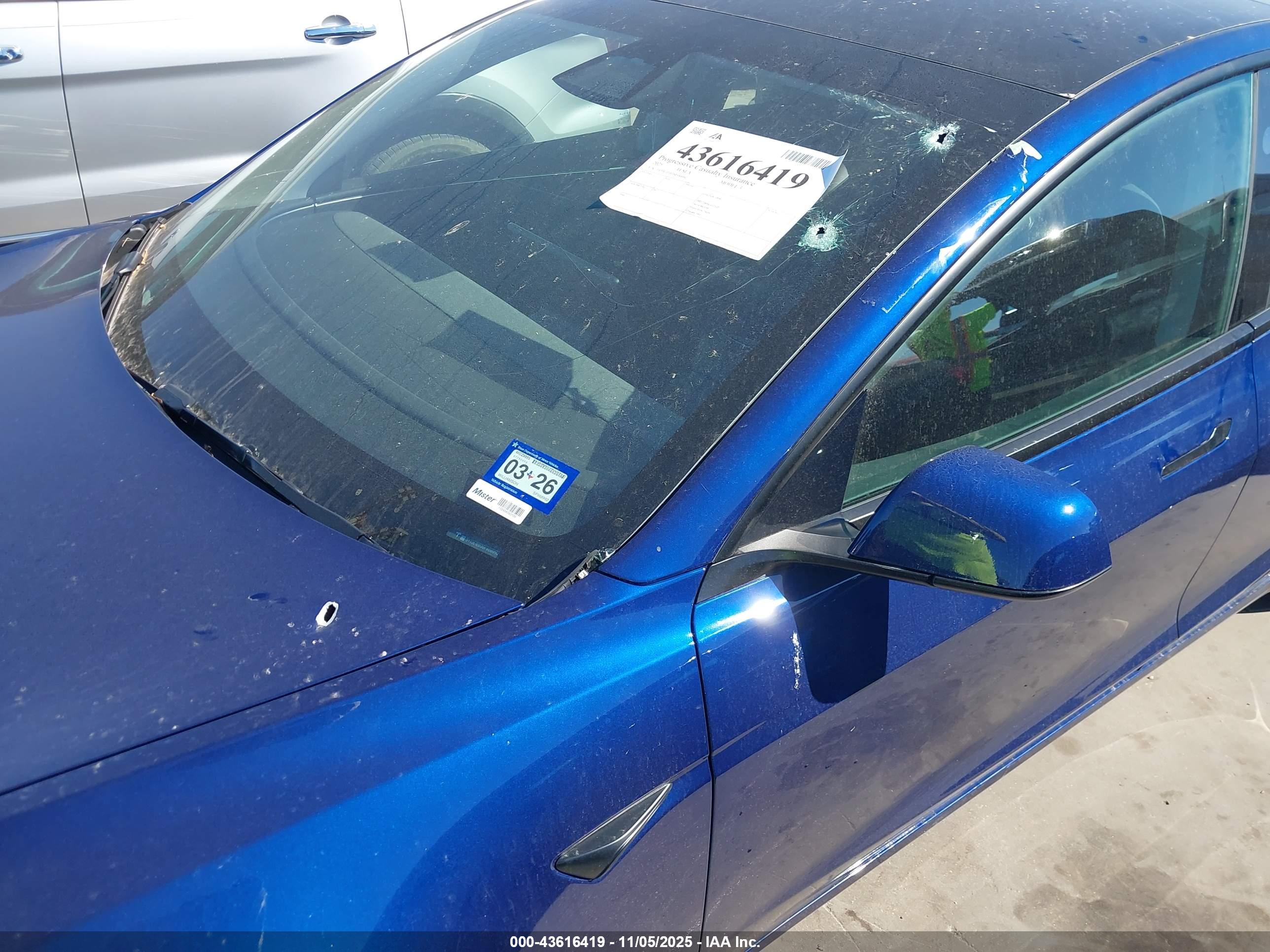 TESLA MODEL image 6