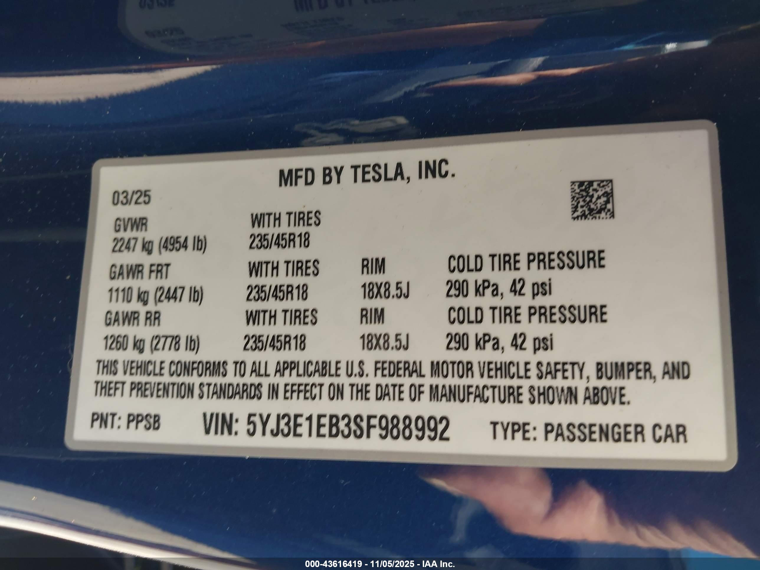 TESLA MODEL image 9