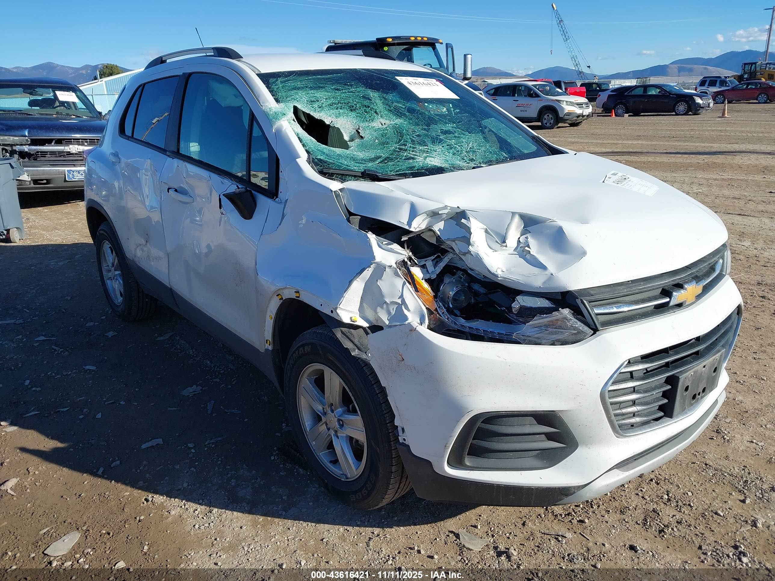 CHEVROLET TRAX image 6