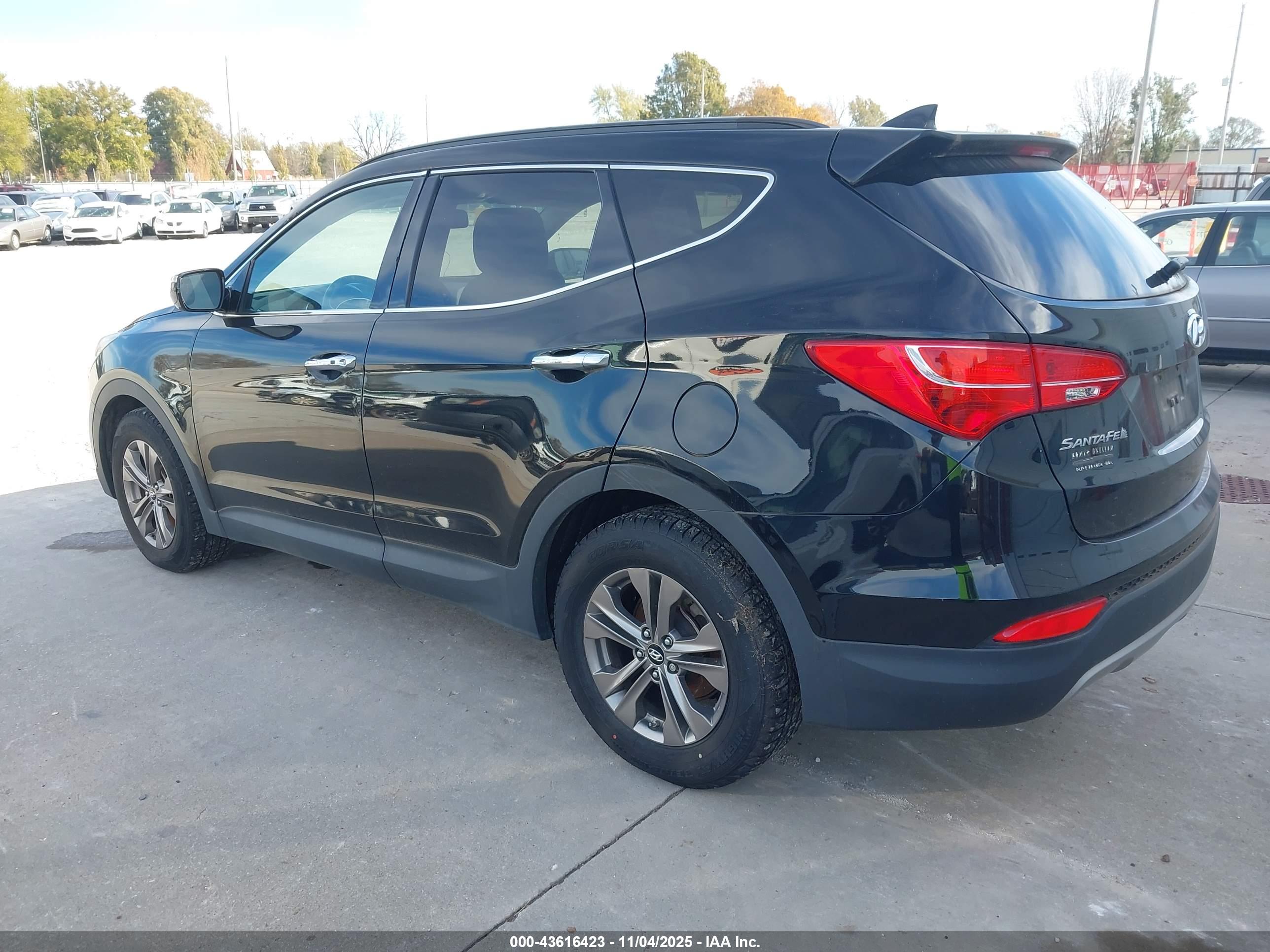 HYUNDAI SANTA image 3