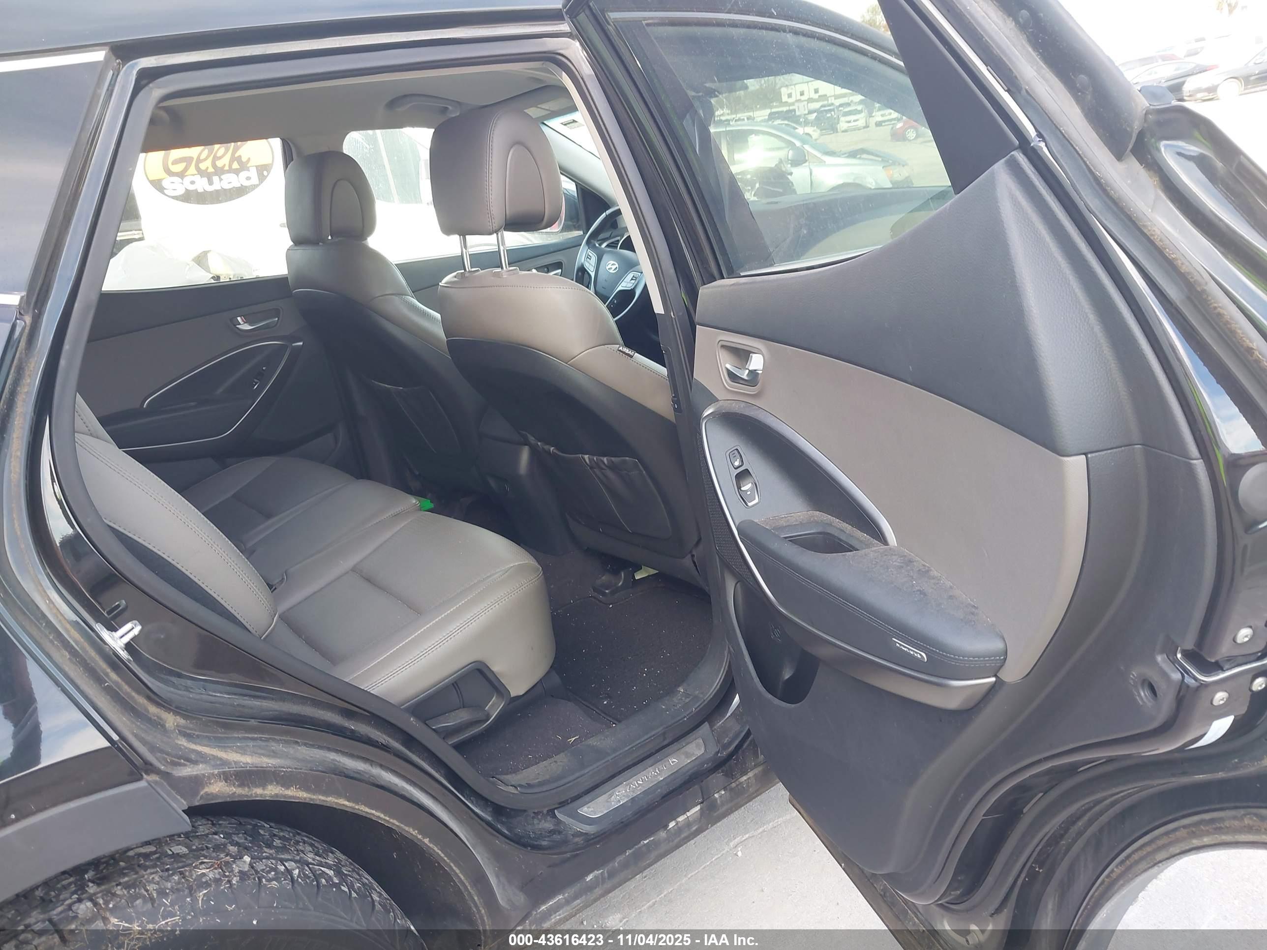 HYUNDAI SANTA image 8