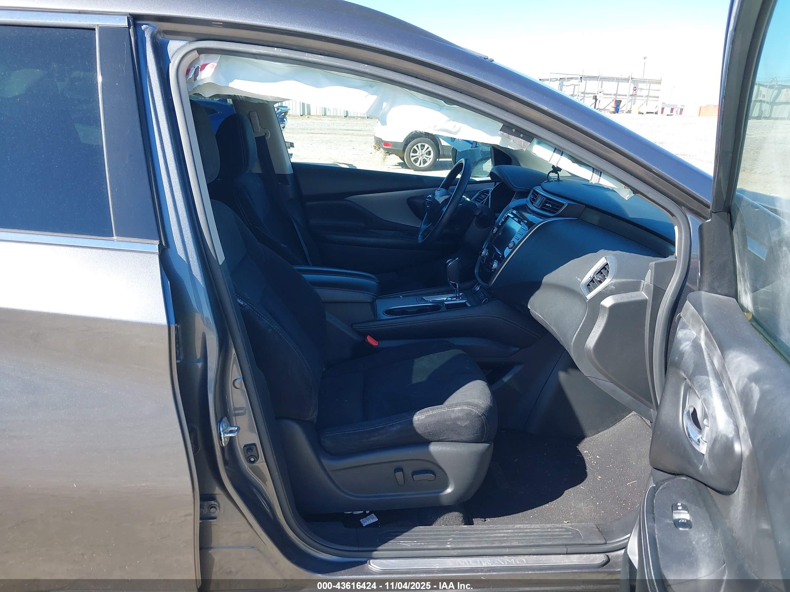 NISSAN MURANO image 5
