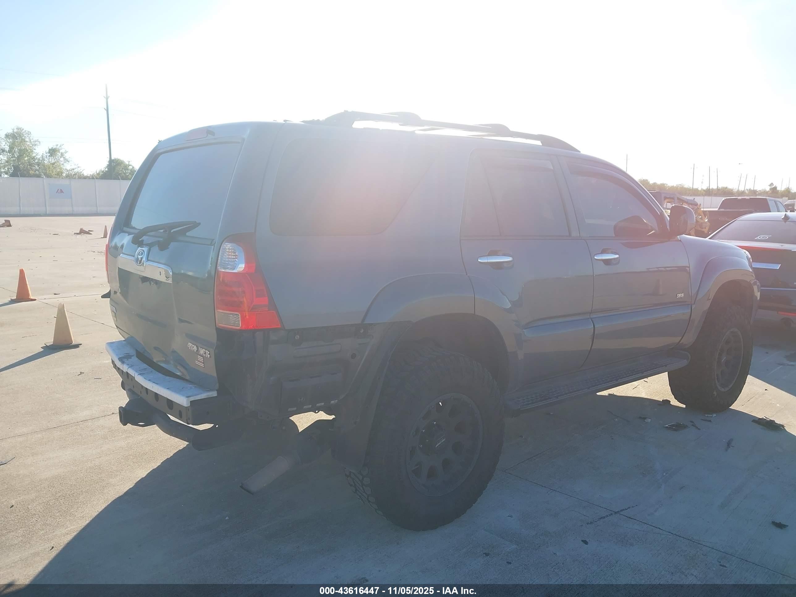 TOYOTA 4RUNNER image 4