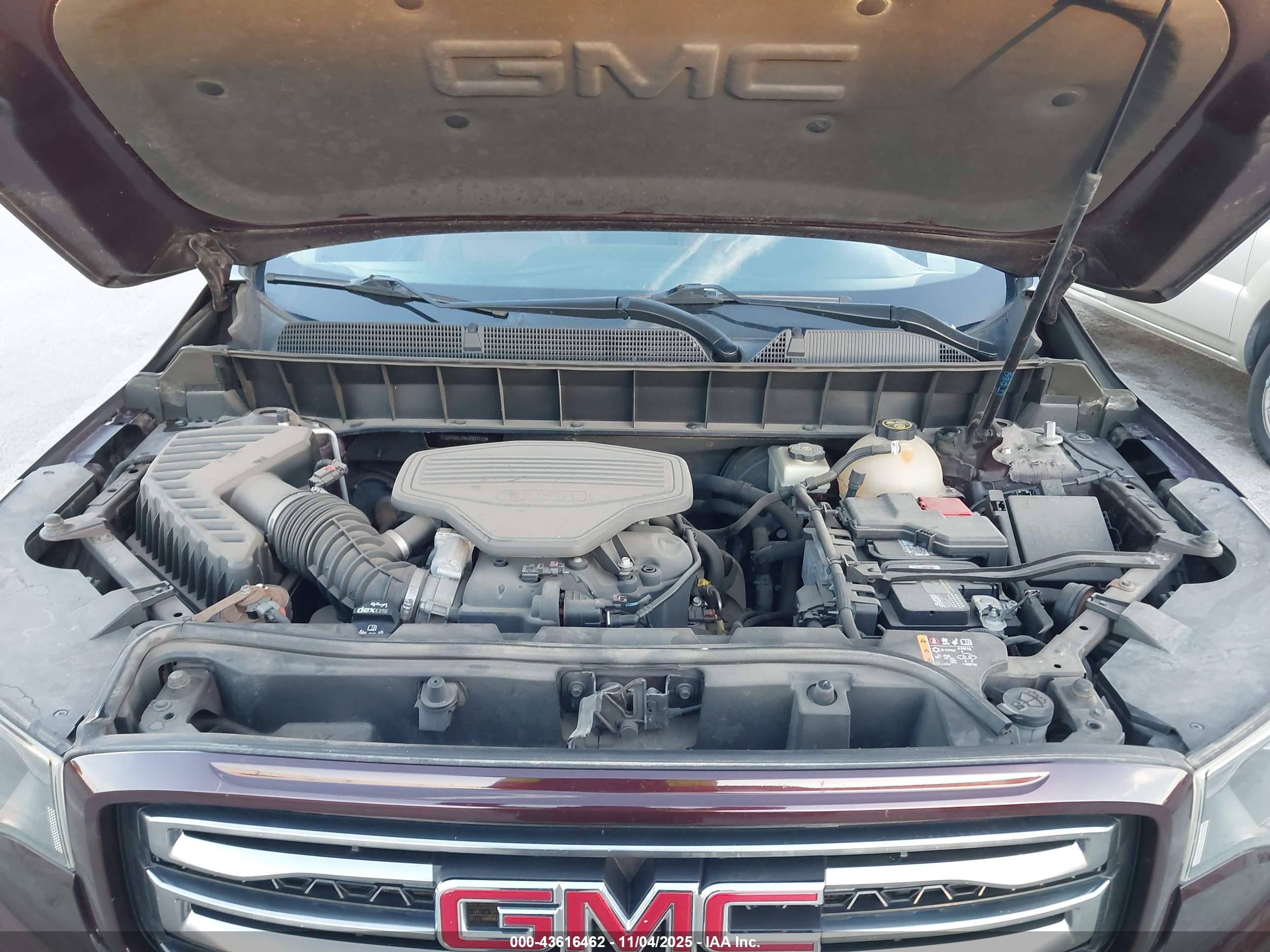GMC ACADIA image 10