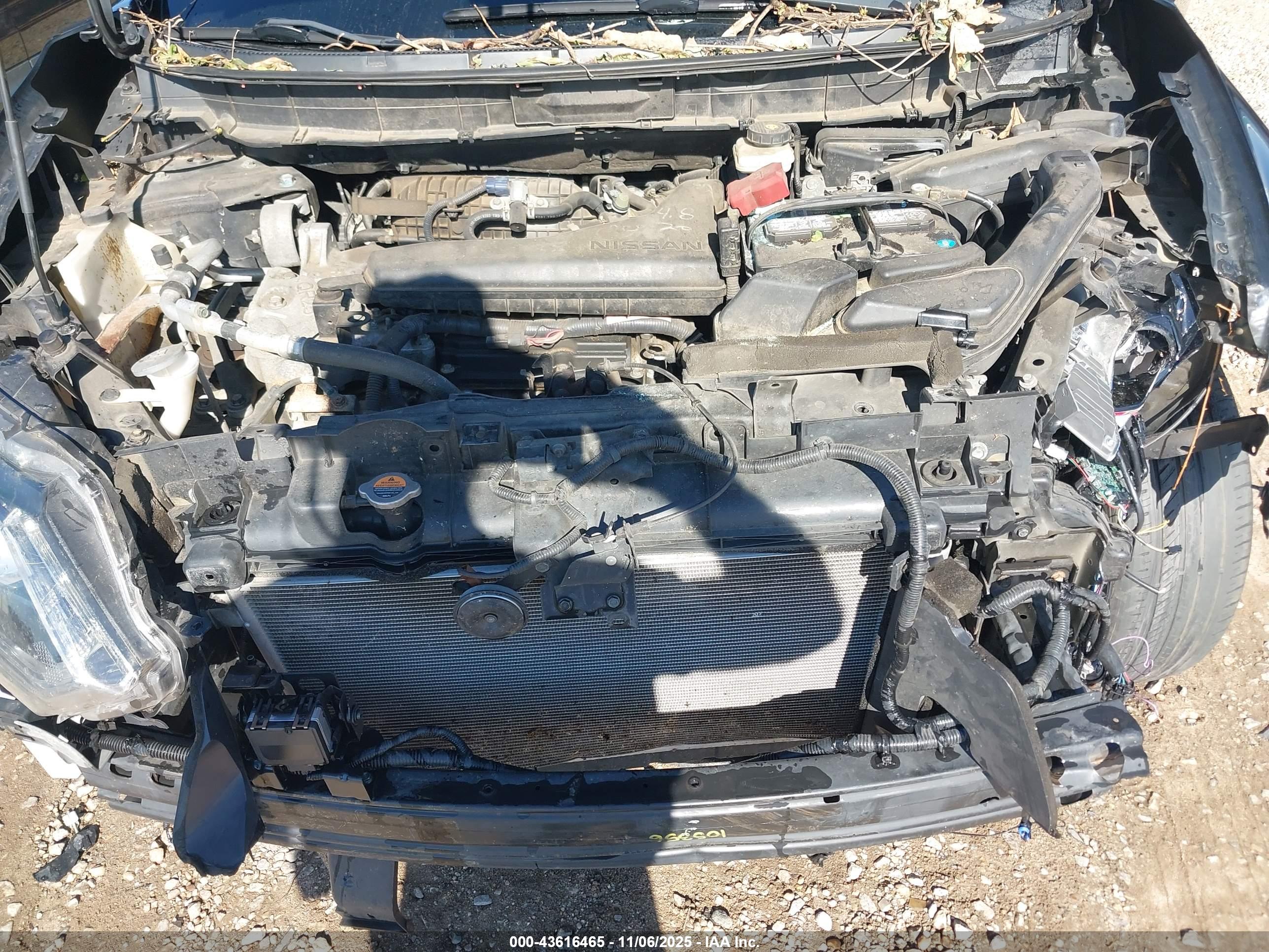NISSAN ROGUE image 10