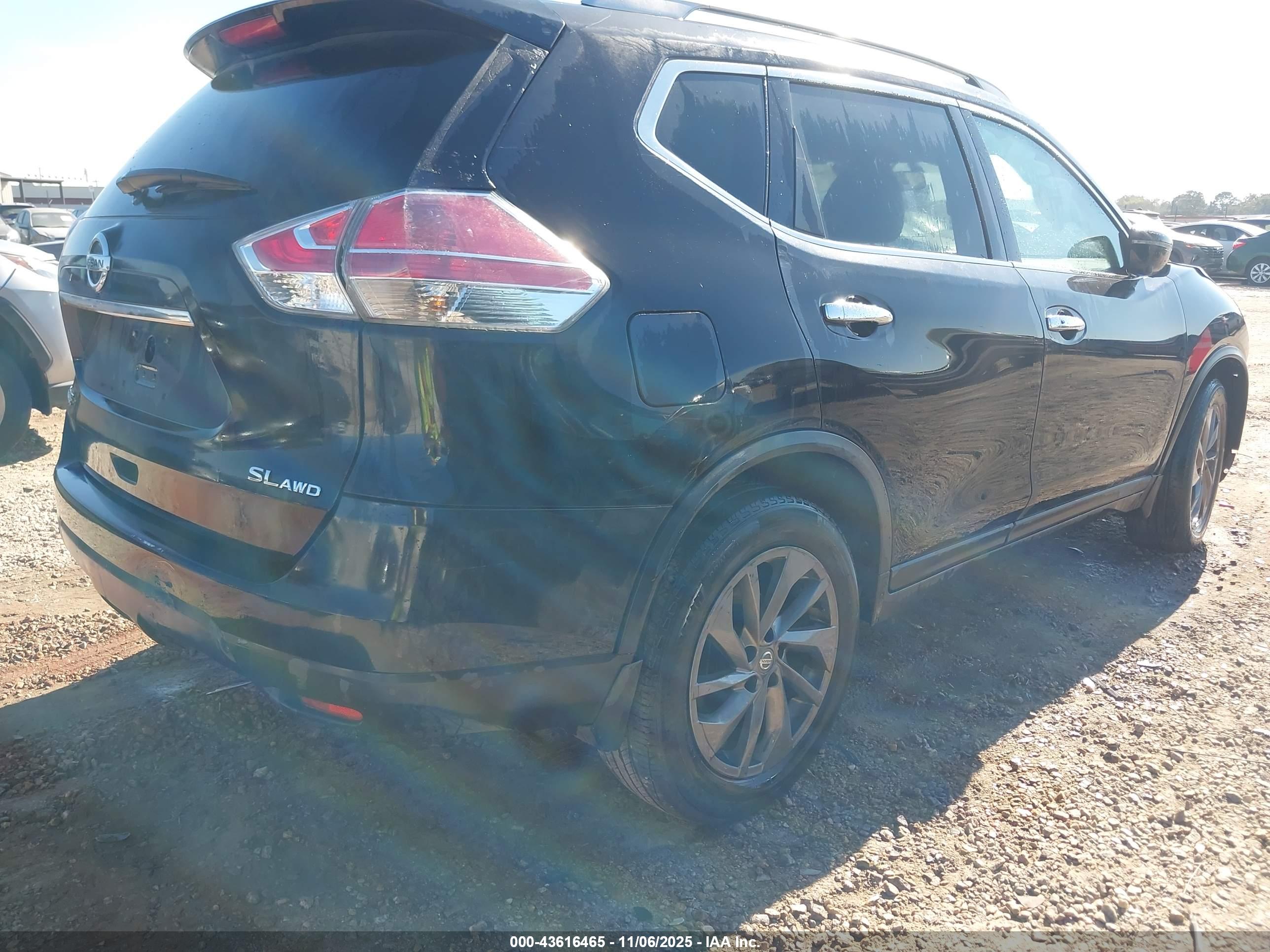 NISSAN ROGUE image 4