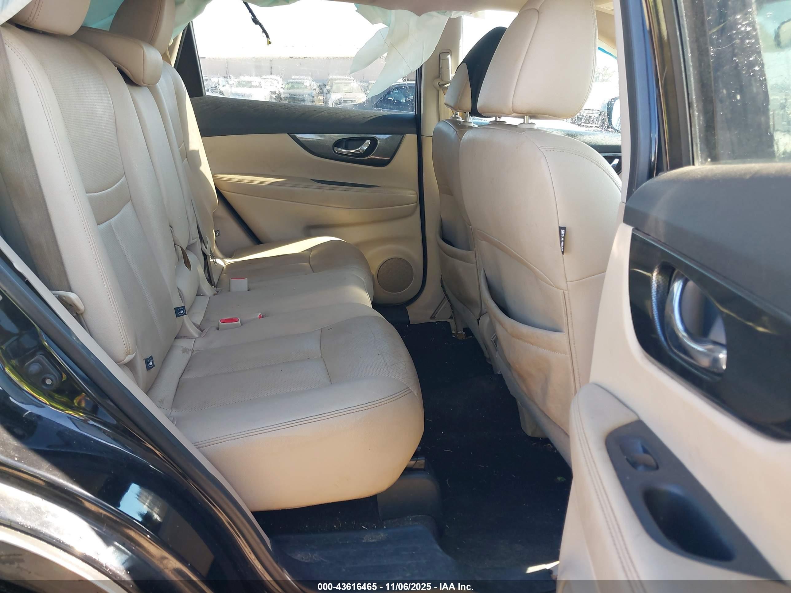 NISSAN ROGUE image 8