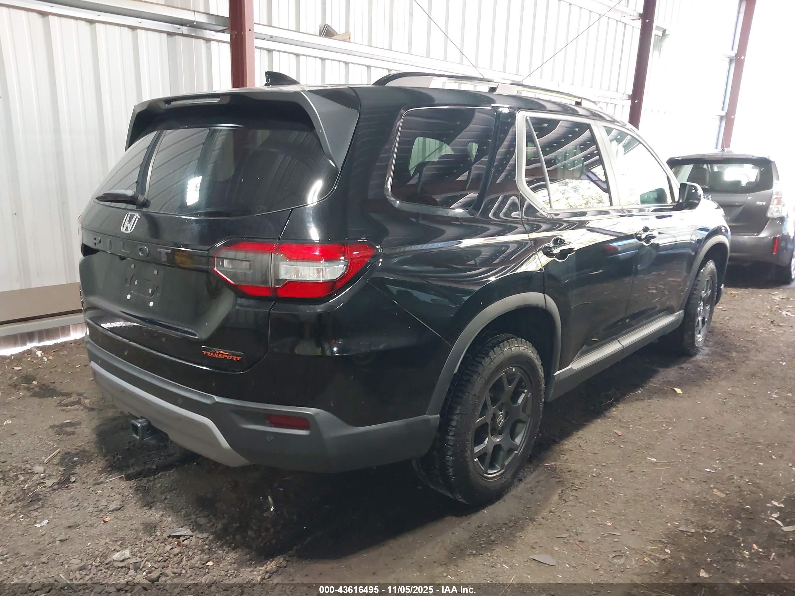 HONDA PILOT image 4