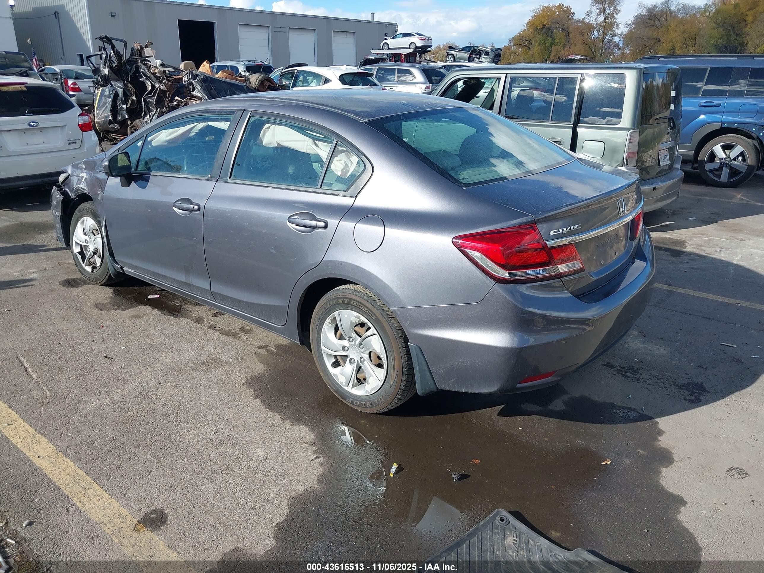 HONDA CIVIC image 3