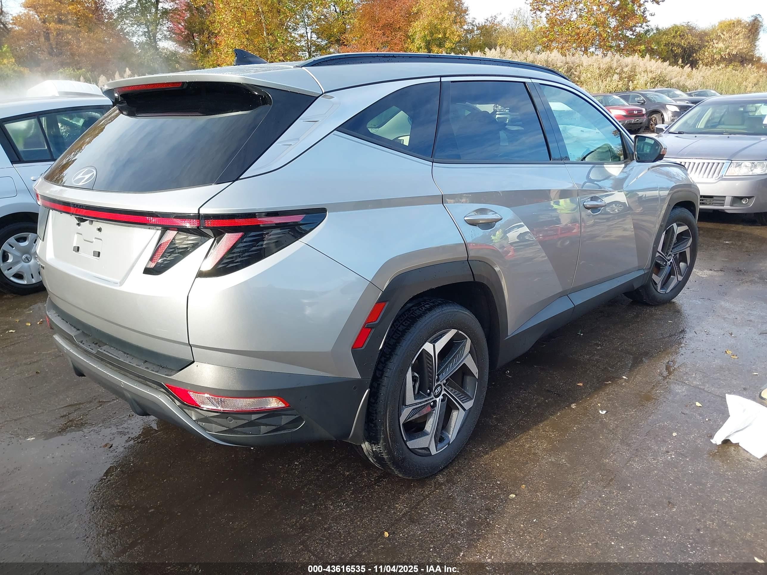 HYUNDAI TUCSON image 4