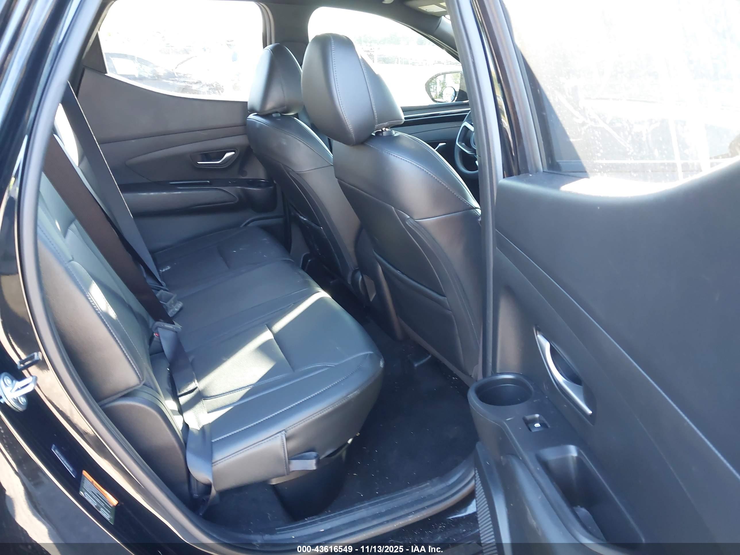 HYUNDAI SANTA image 8