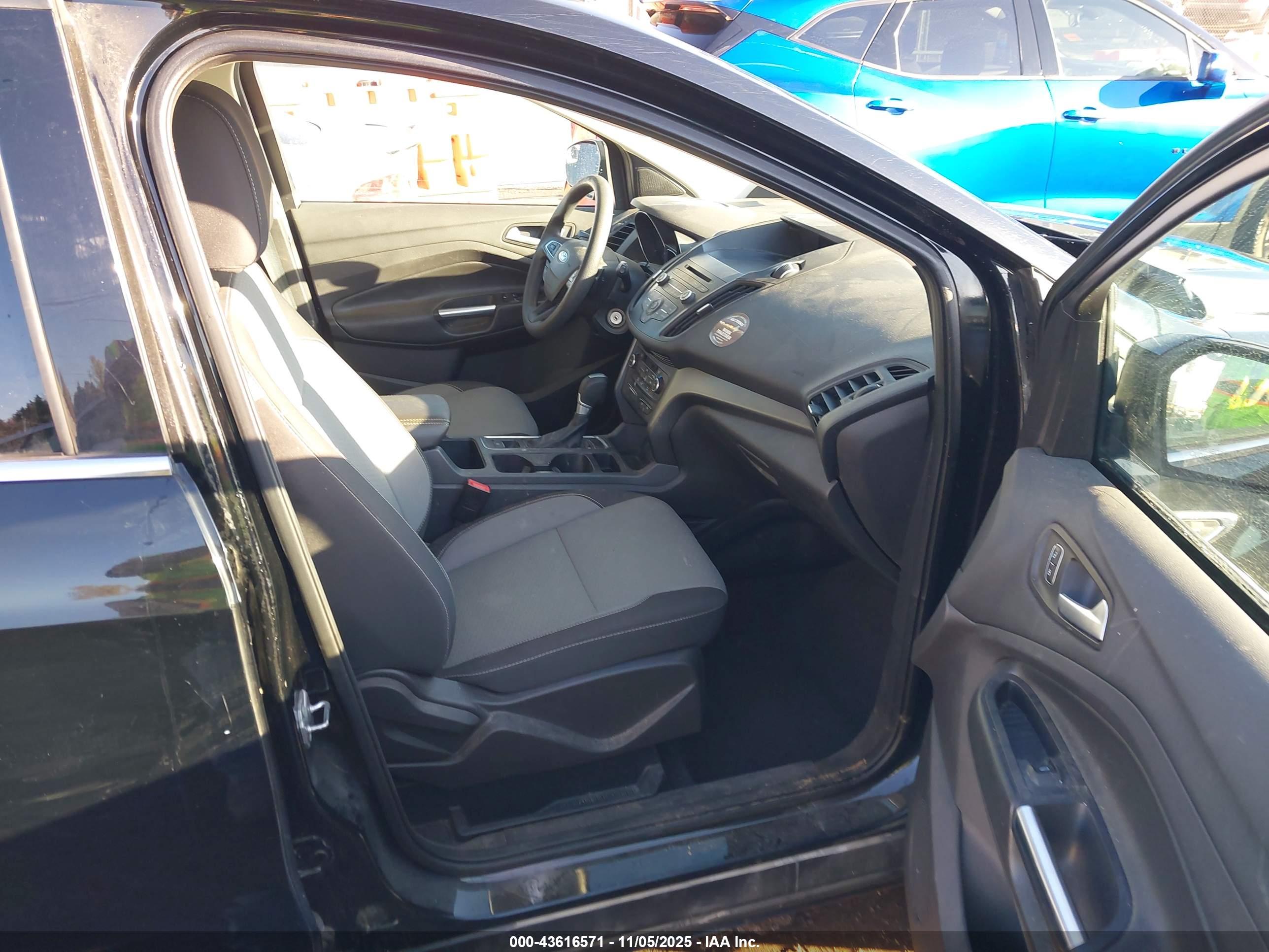 FORD ESCAPE image 5