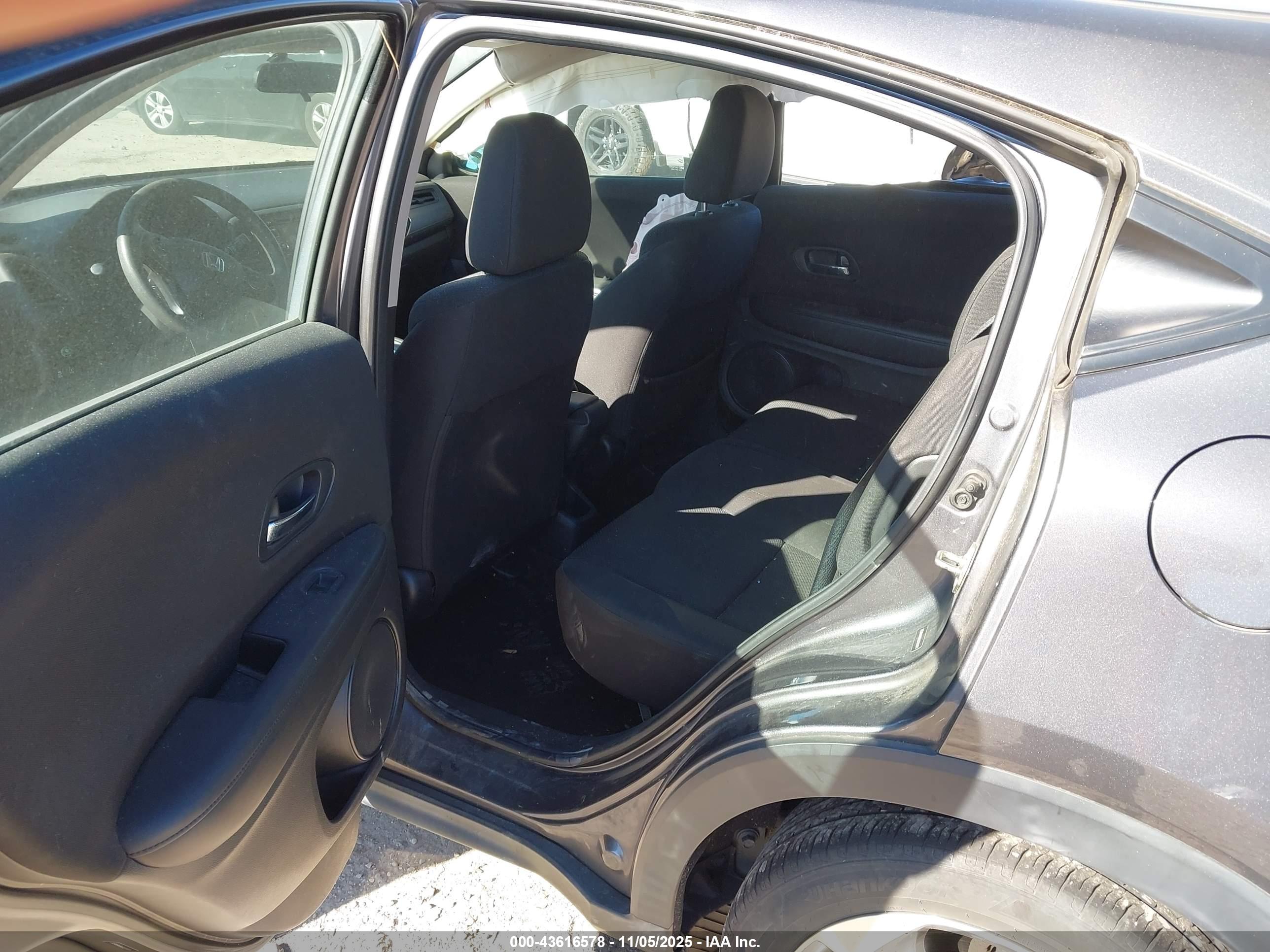 HONDA HR-V image 8