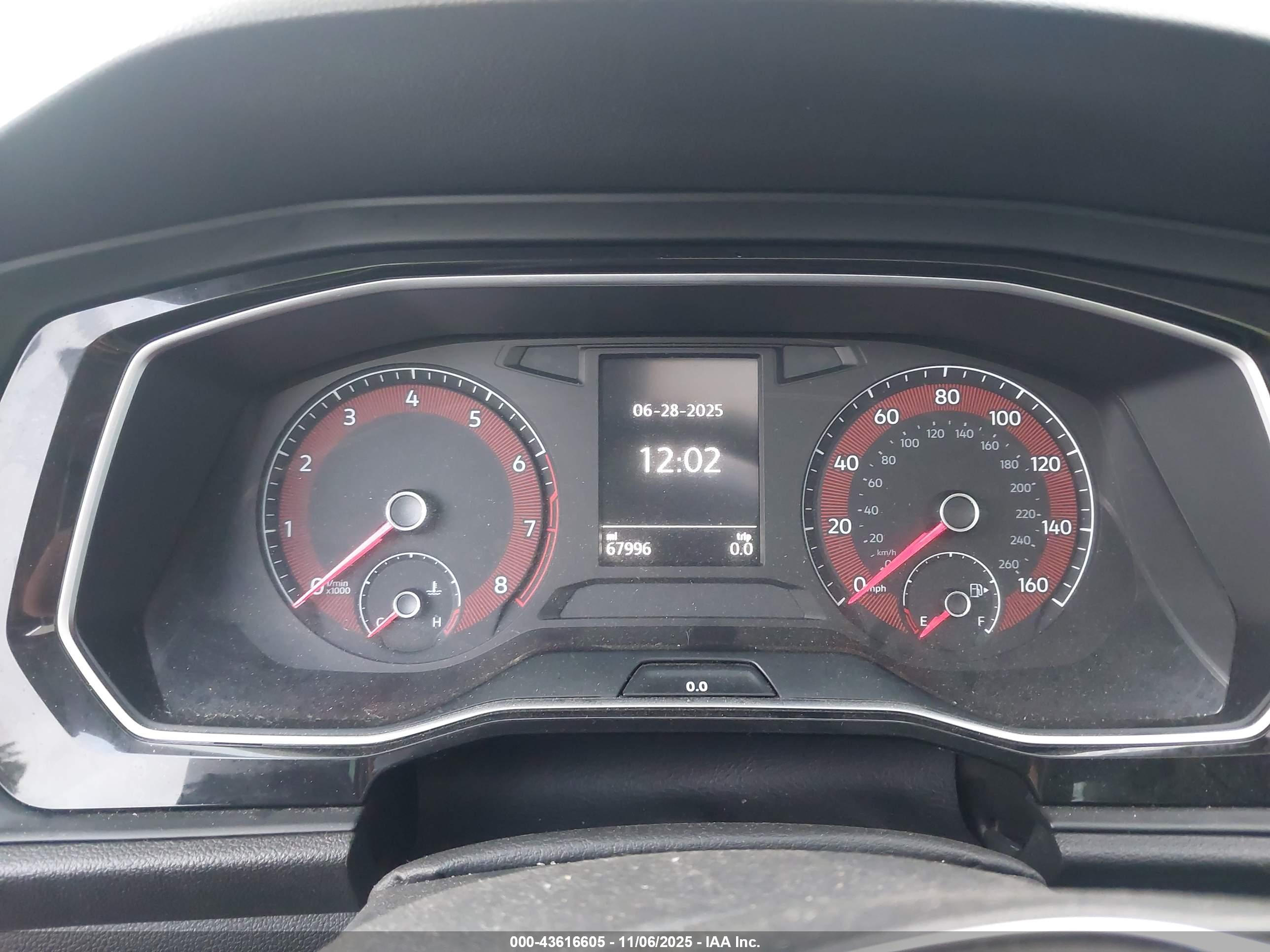 VOLKSWAGEN JETTA image 7