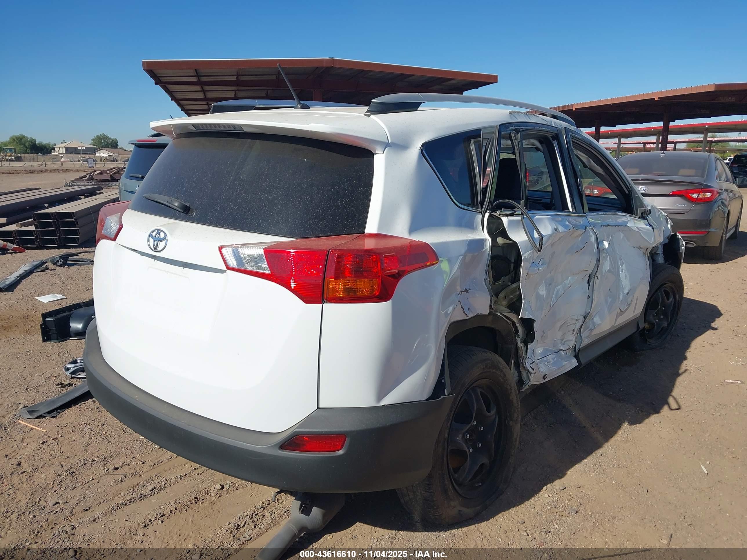 TOYOTA RAV4 image 4