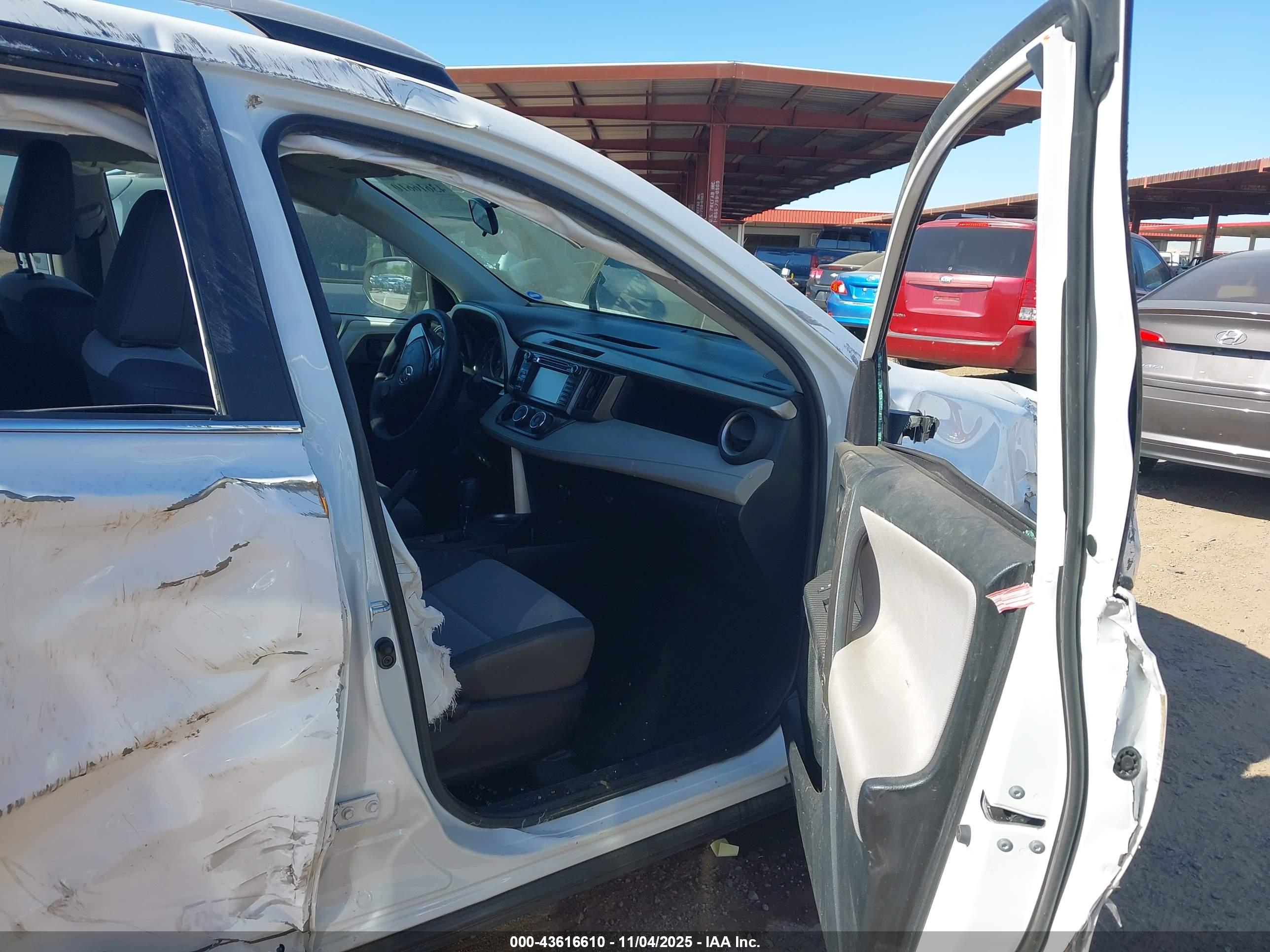 TOYOTA RAV4 image 5