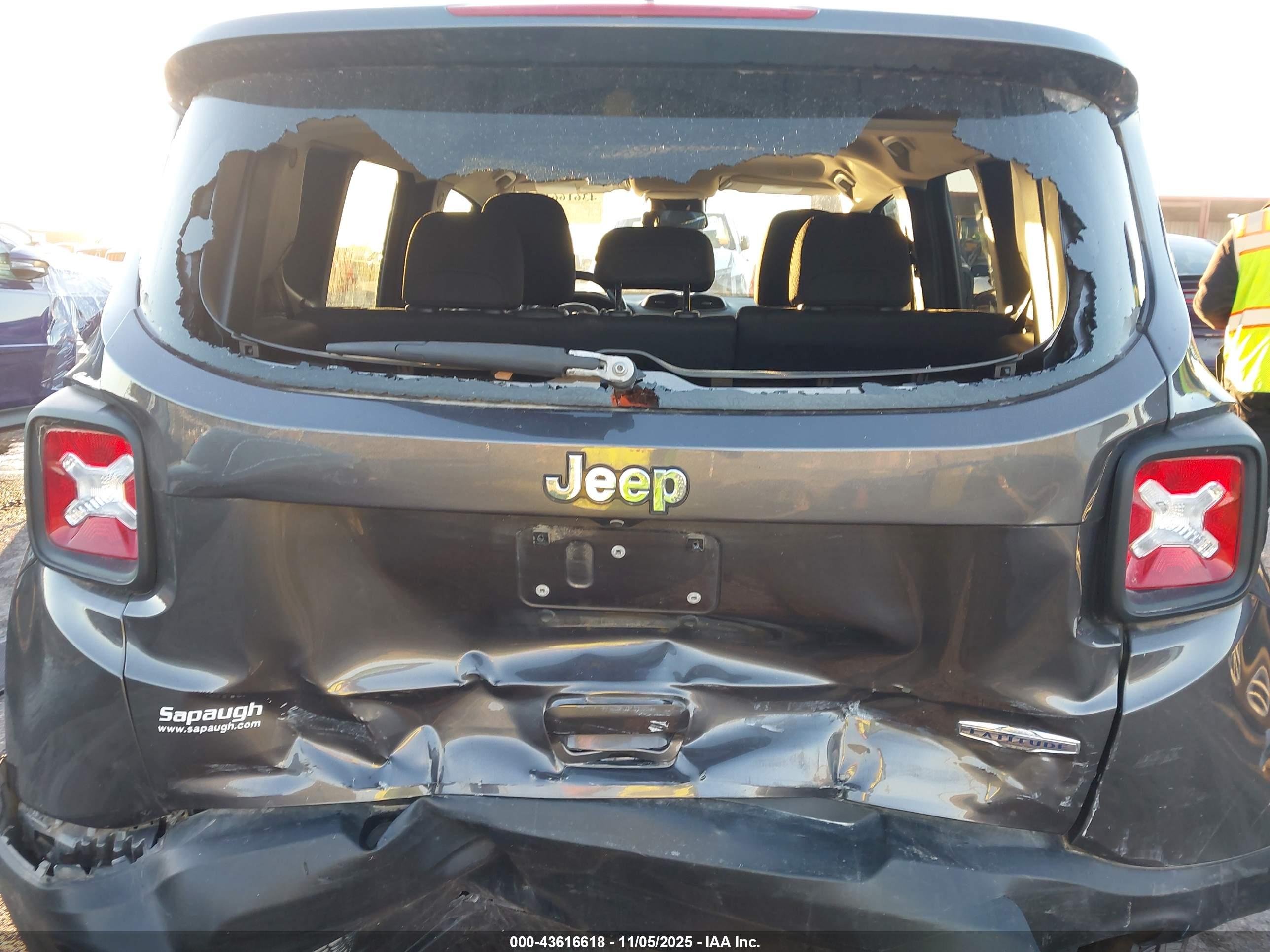 JEEP RENEGADE image 6