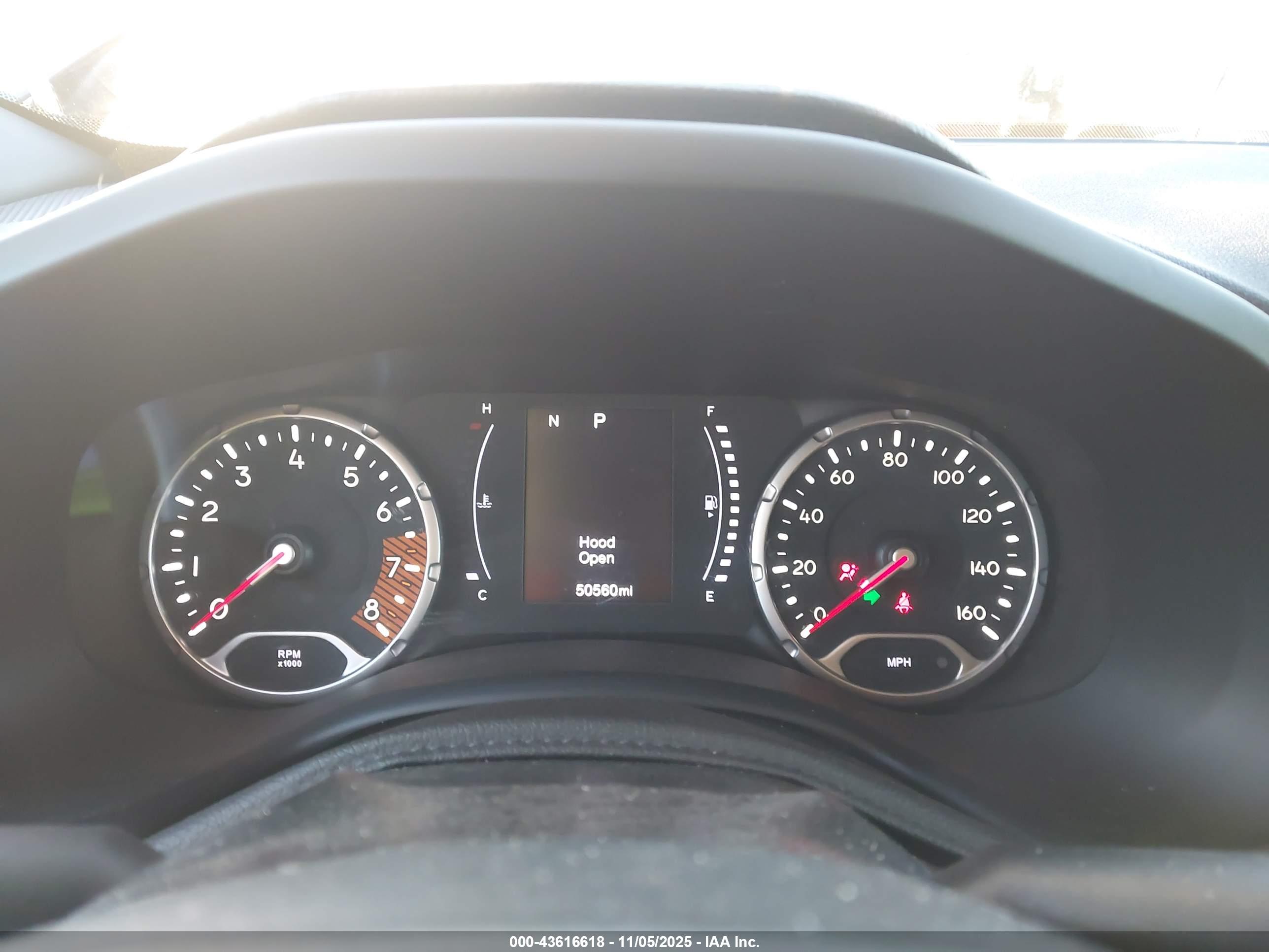 JEEP RENEGADE image 7
