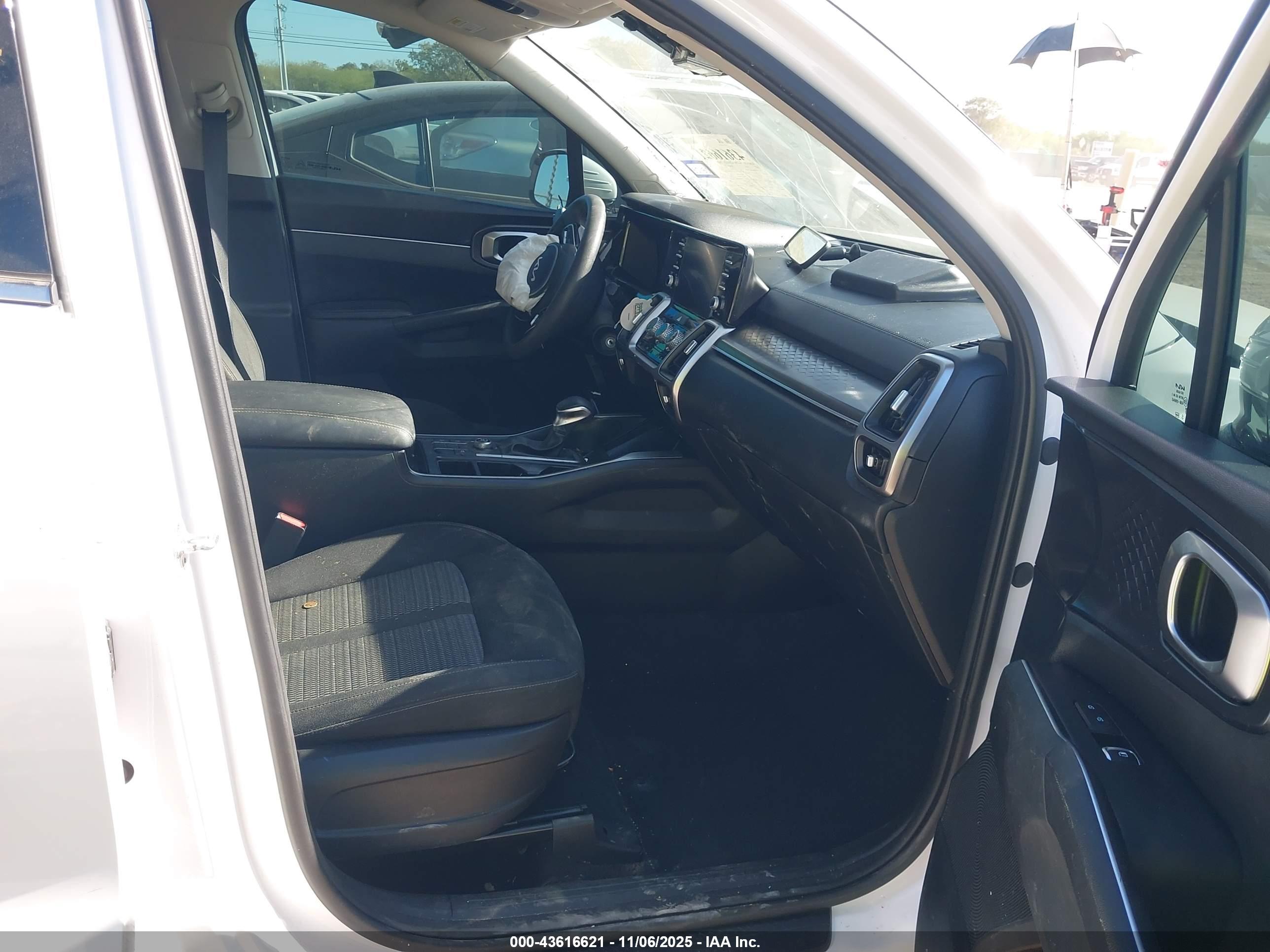 KIA SORENTO image 5