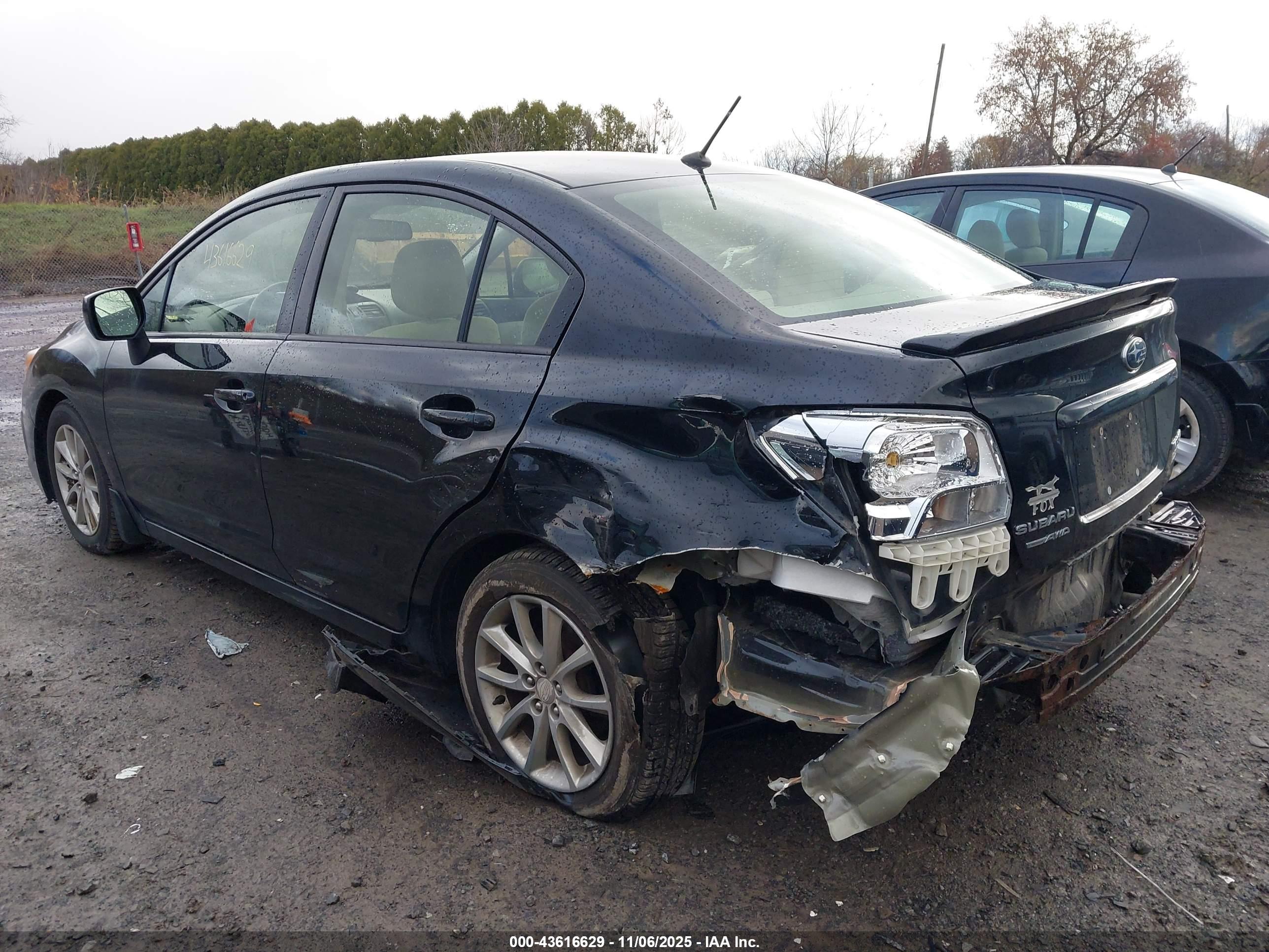 SUBARU IMPREZA image 3