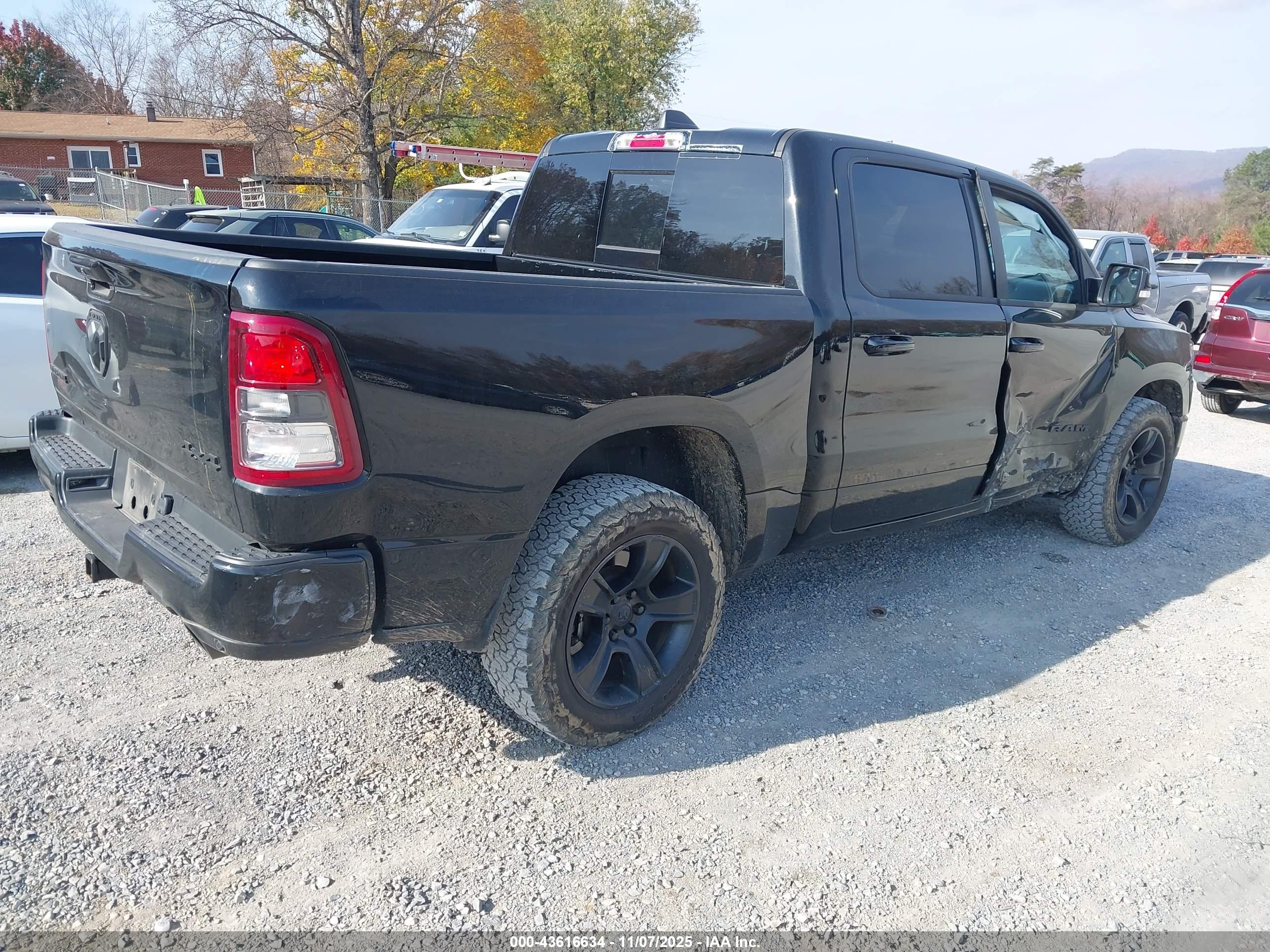 RAM 1500 image 4