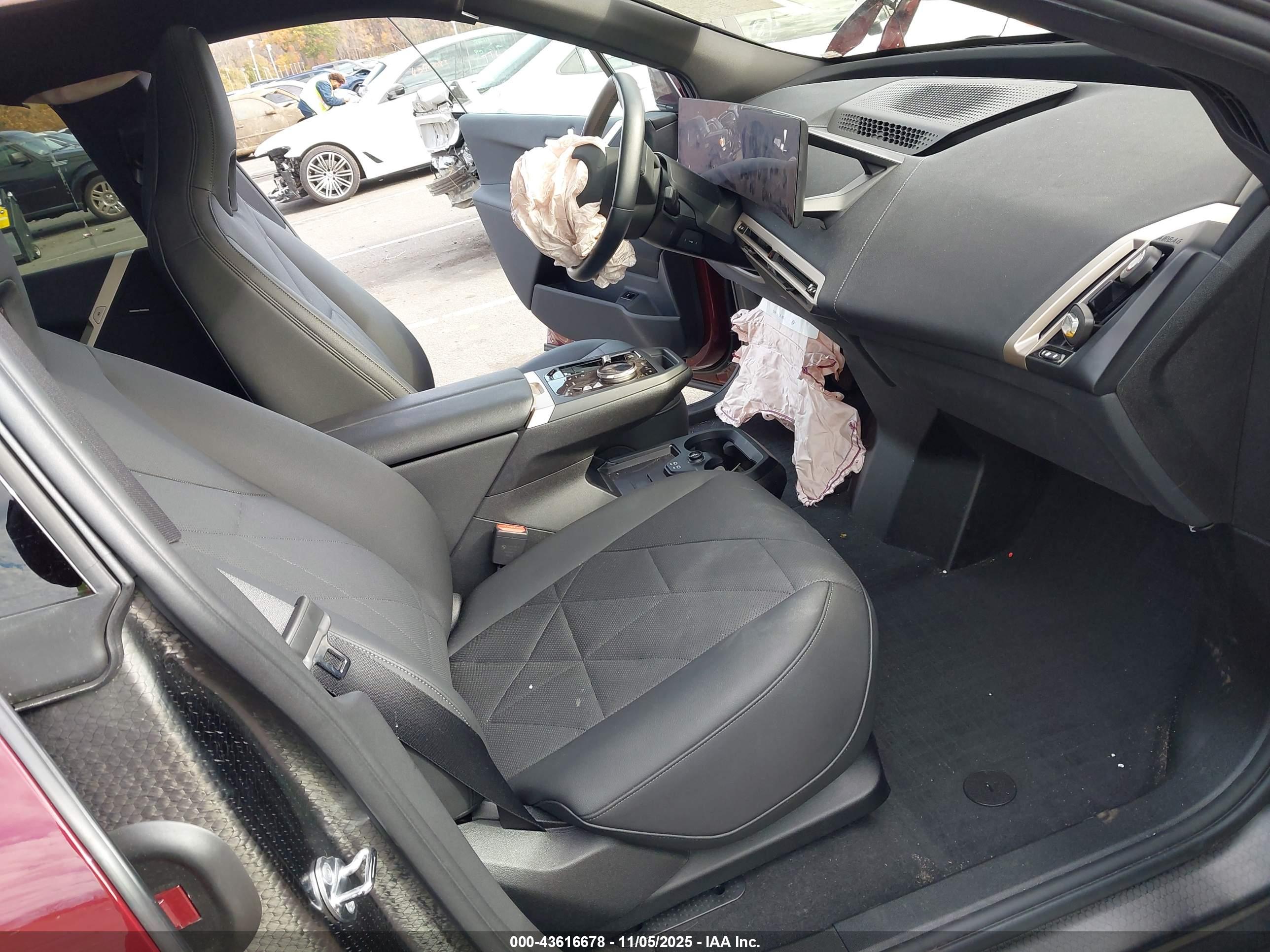 BMW IX image 5