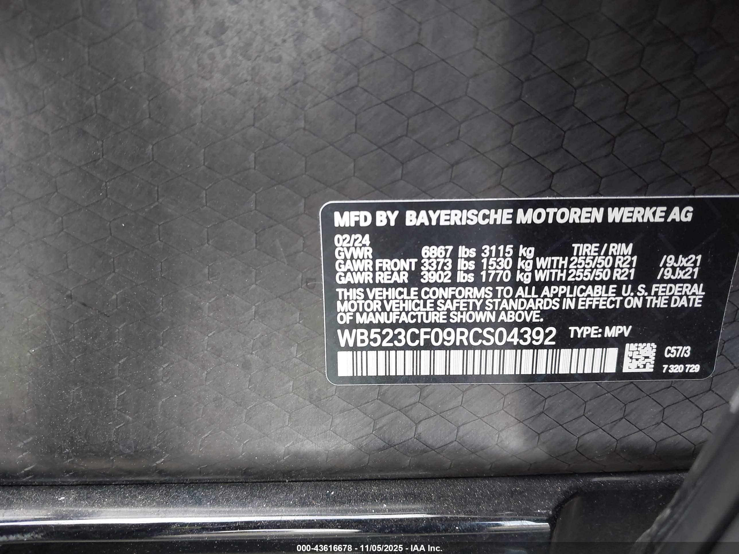 BMW IX image 9