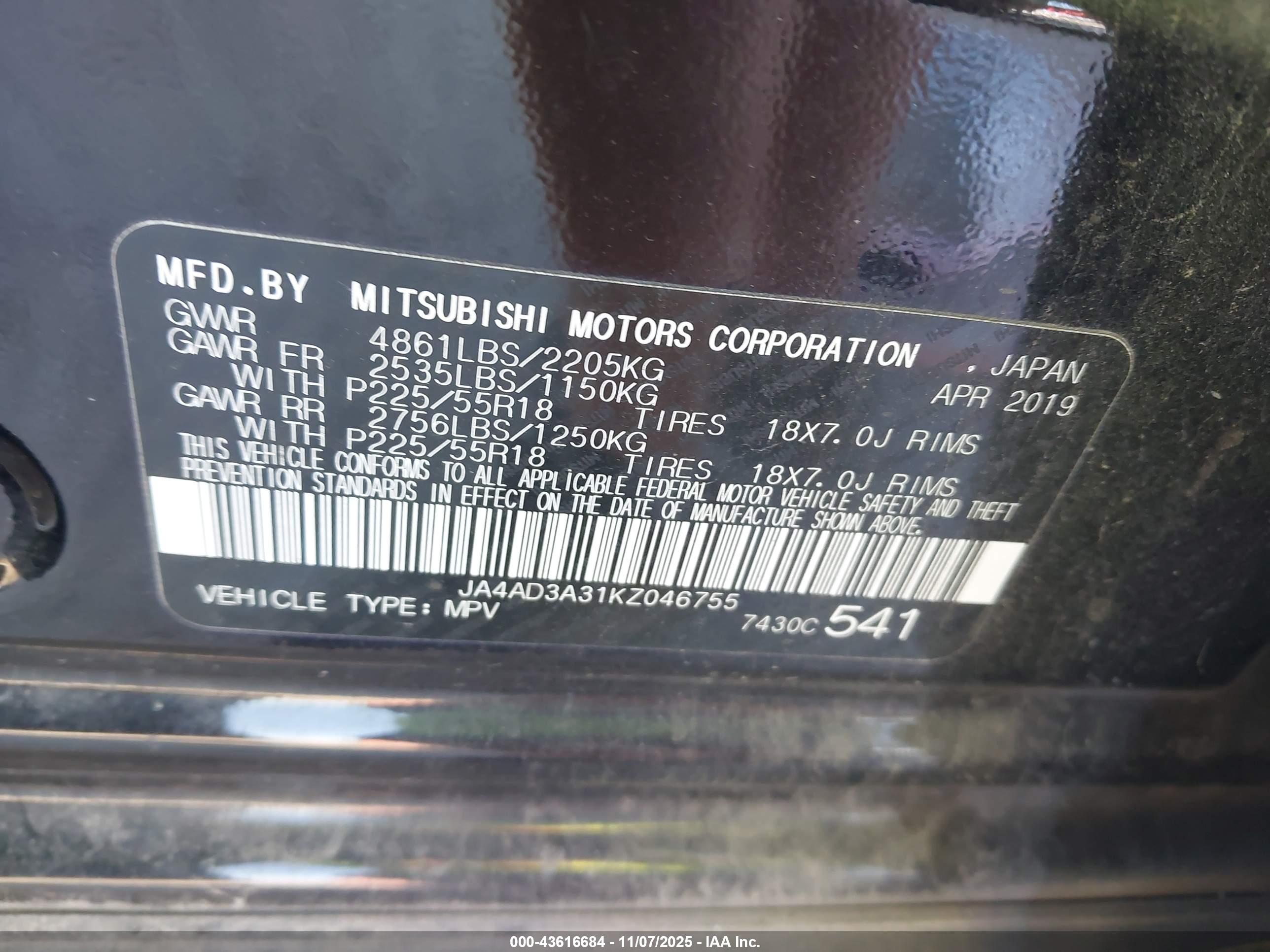 MITSUBISHI OUTLANDER image 9
