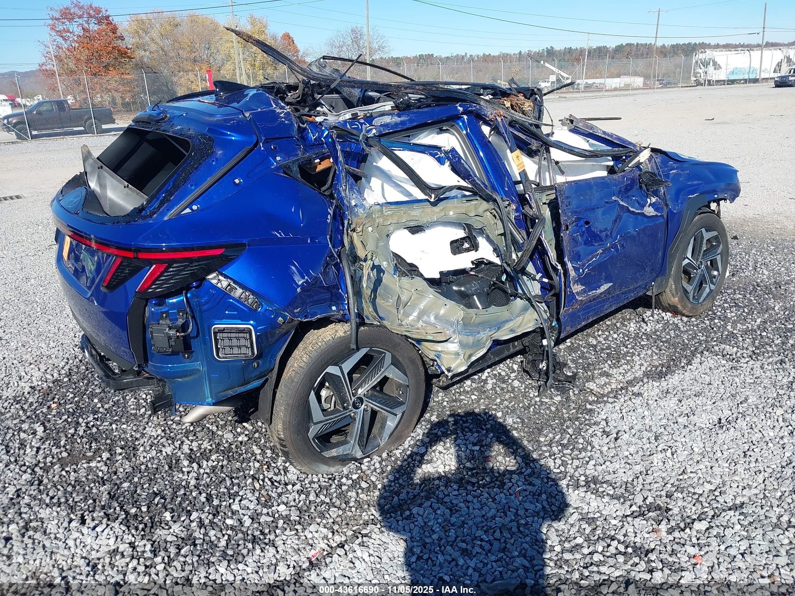 HYUNDAI TUCSON image 4
