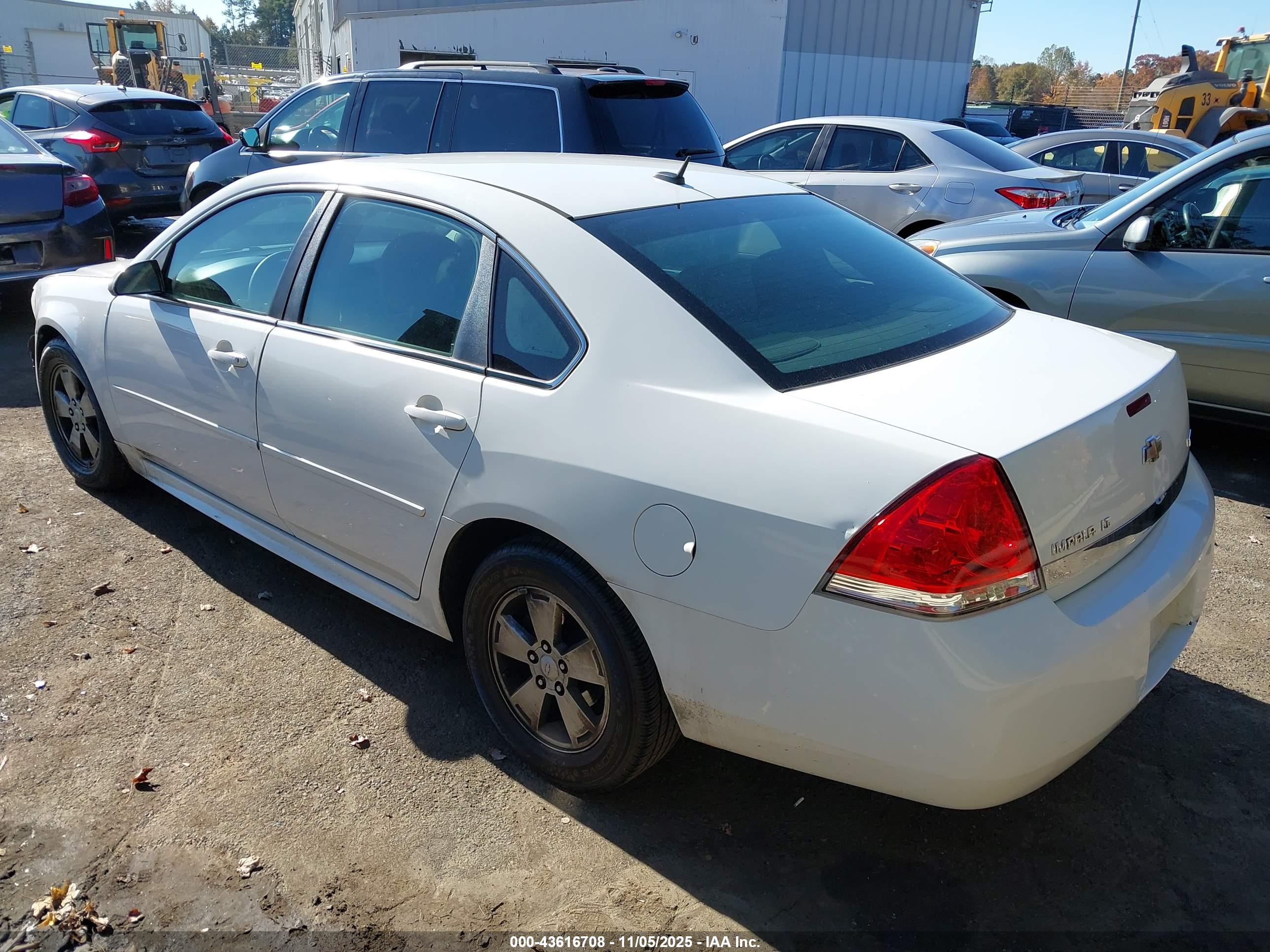 CHEVROLET IMPALA image 3