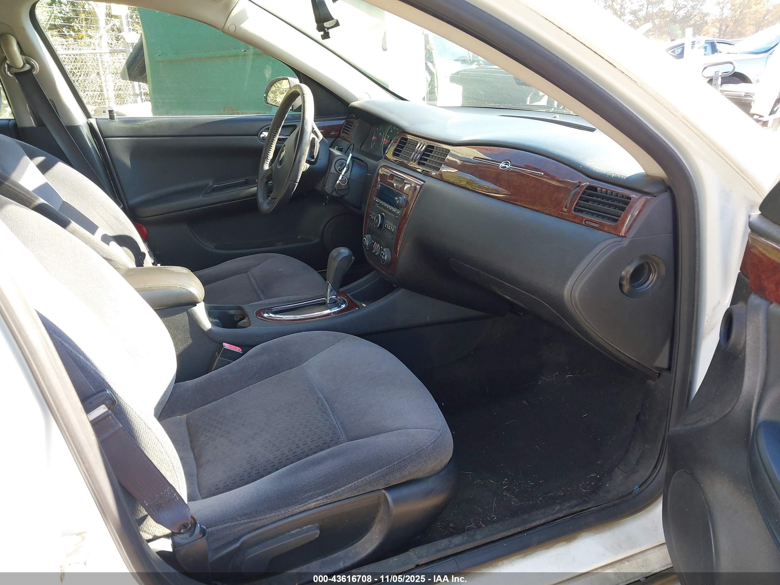 CHEVROLET IMPALA image 5