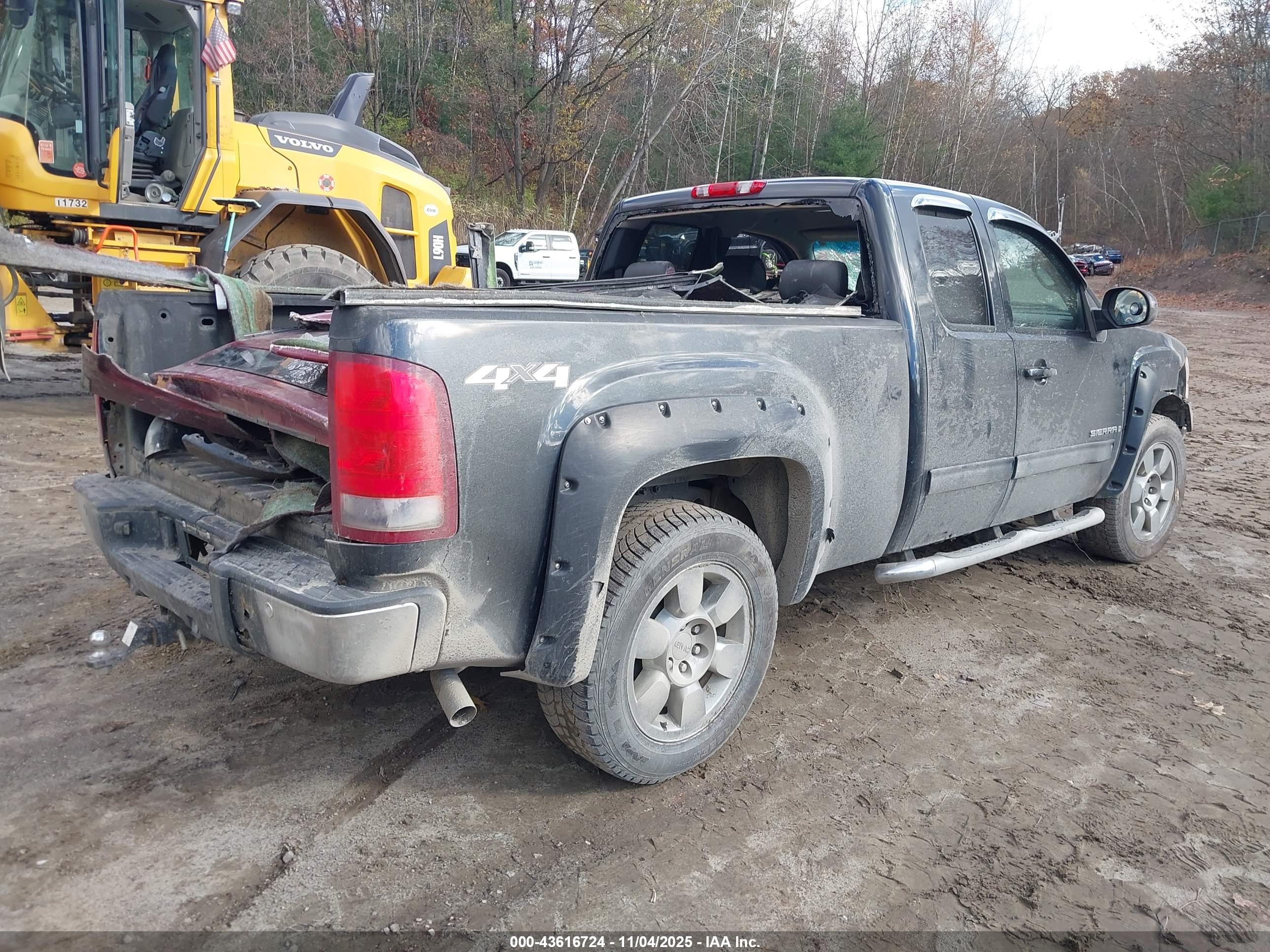 GMC SIERRA image 4
