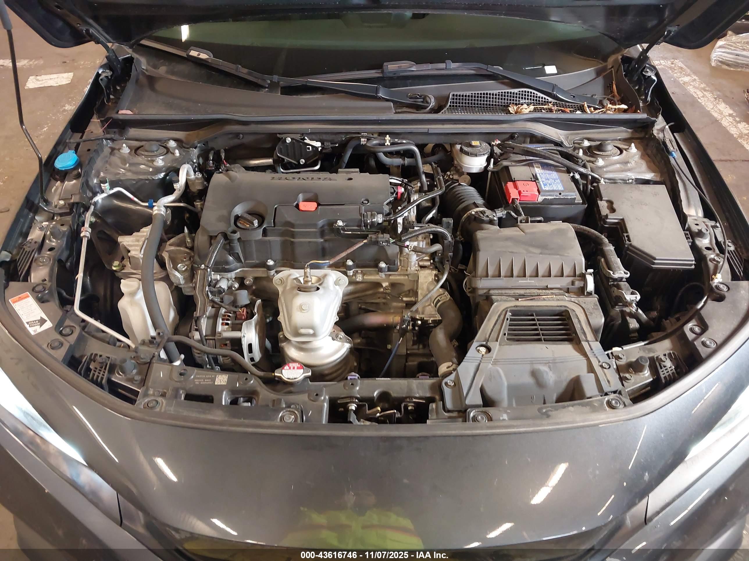 HONDA CIVIC image 10