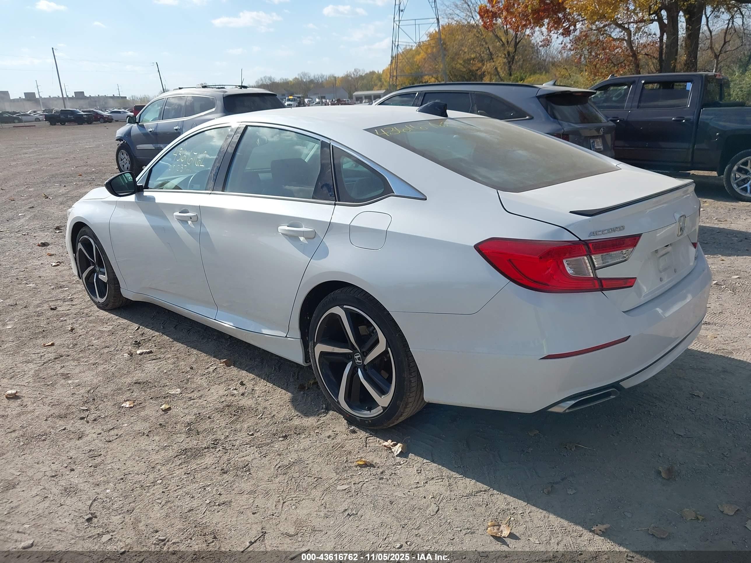 HONDA ACCORD image 3