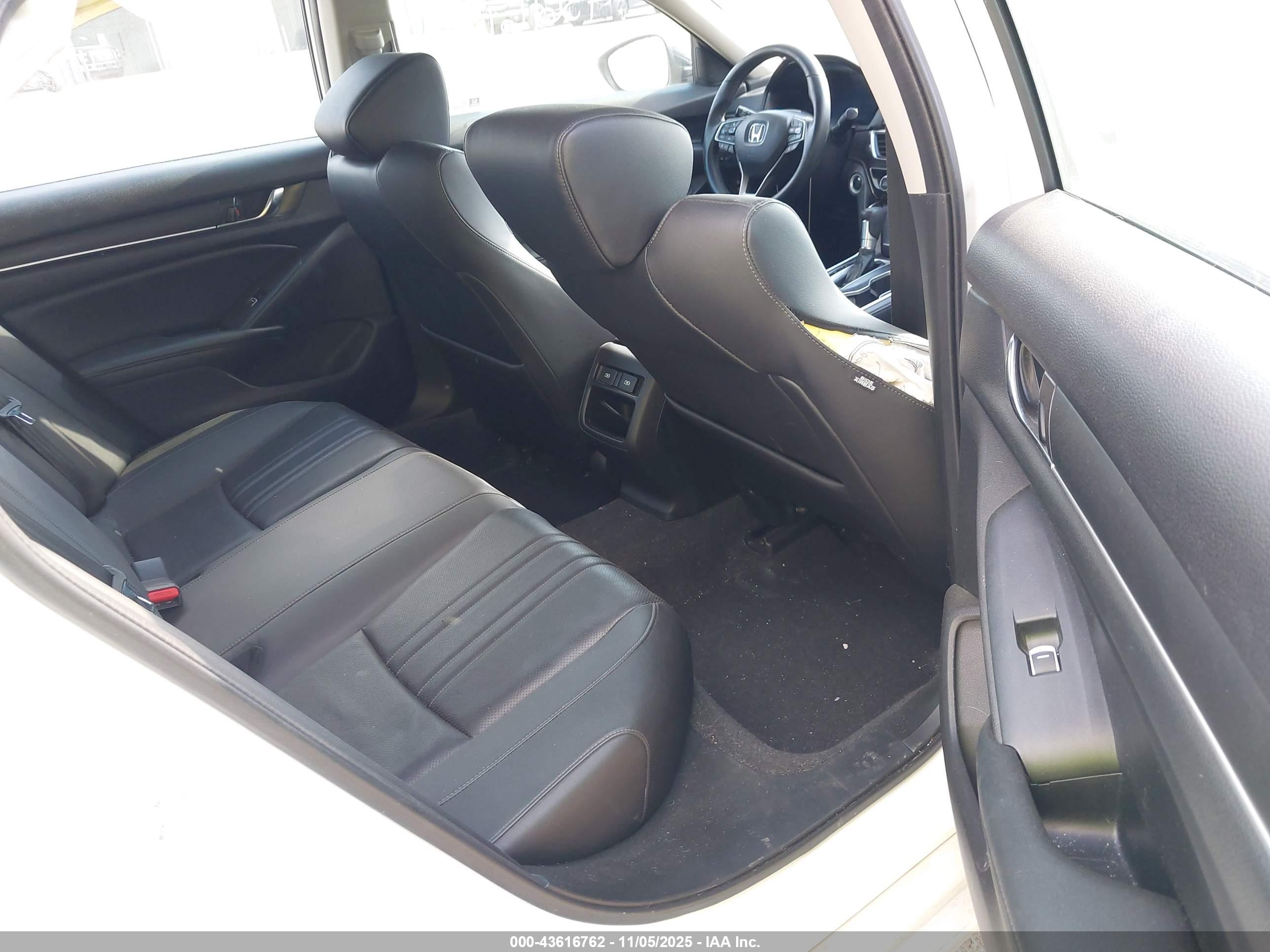 HONDA ACCORD image 8