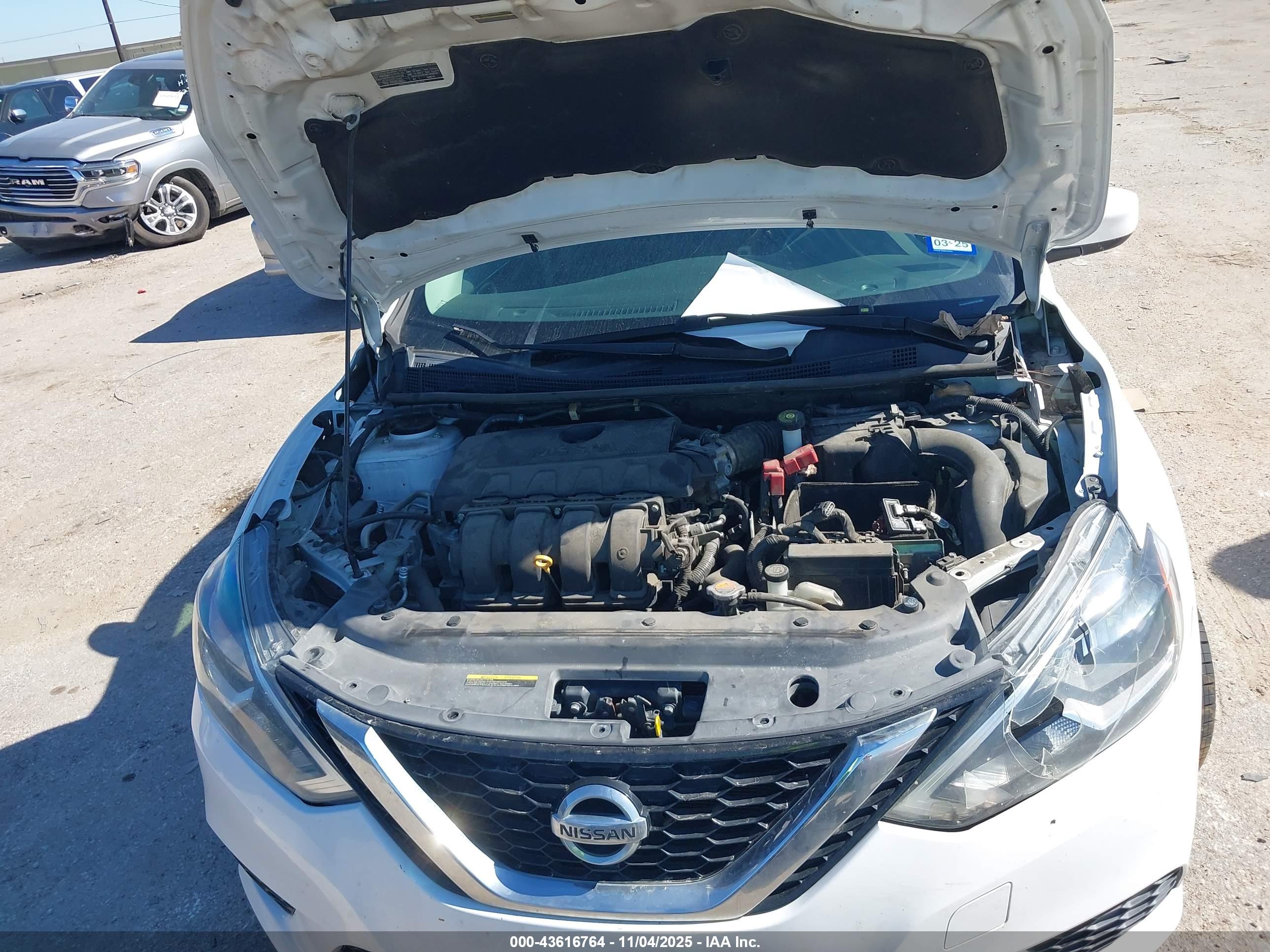 NISSAN SENTRA image 10