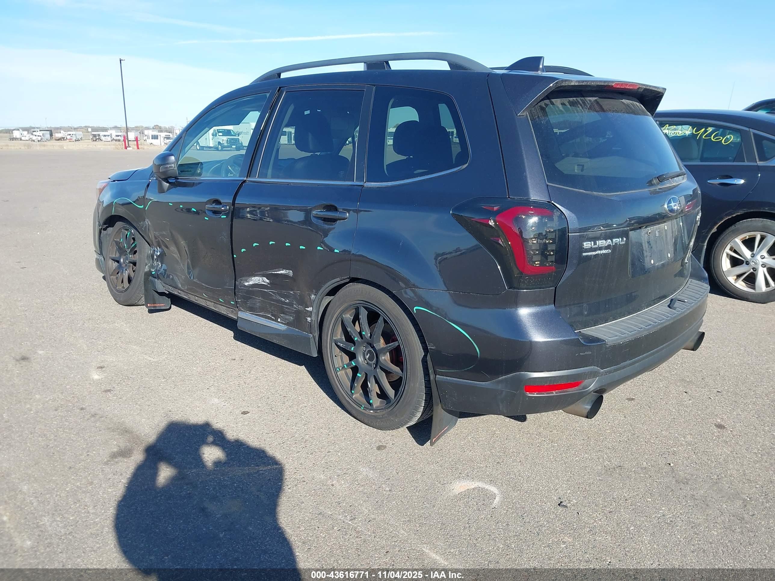 SUBARU FORESTER image 3